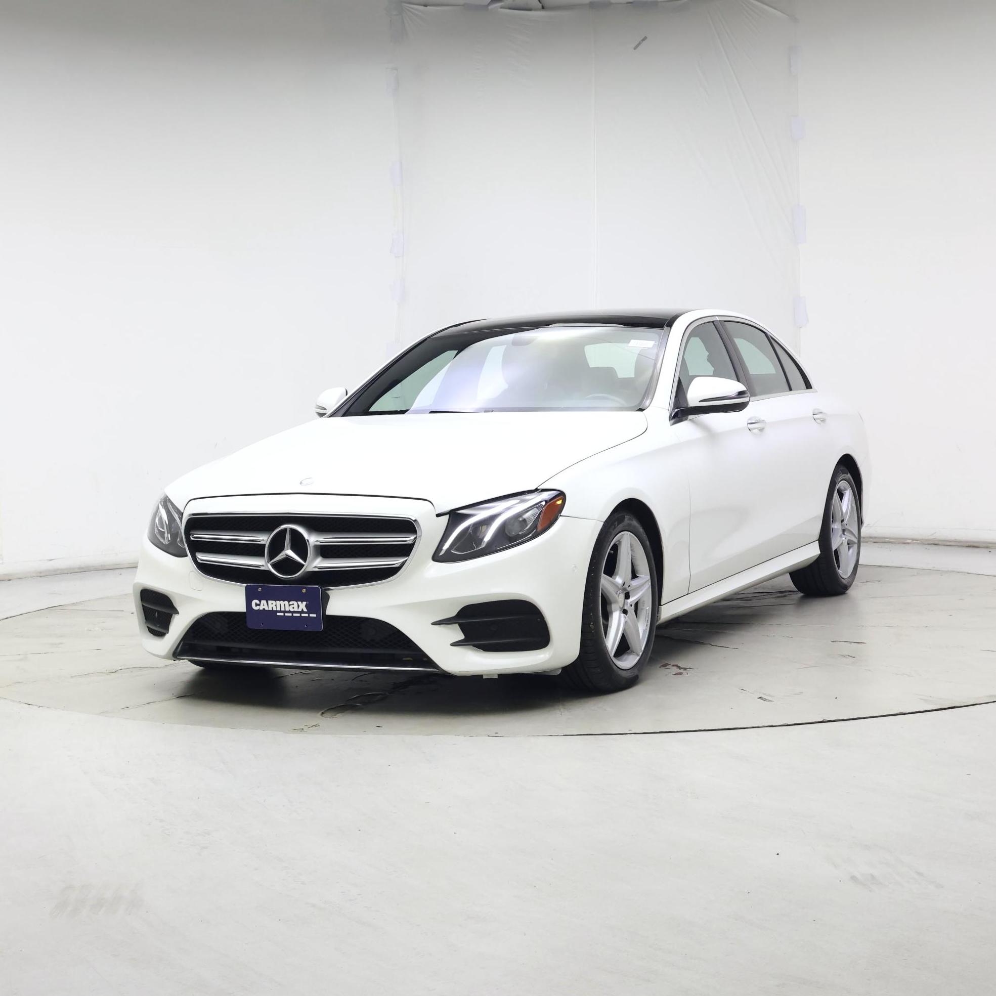 Thumbnail: 2017 Mercedes-Benz E-Class - 4