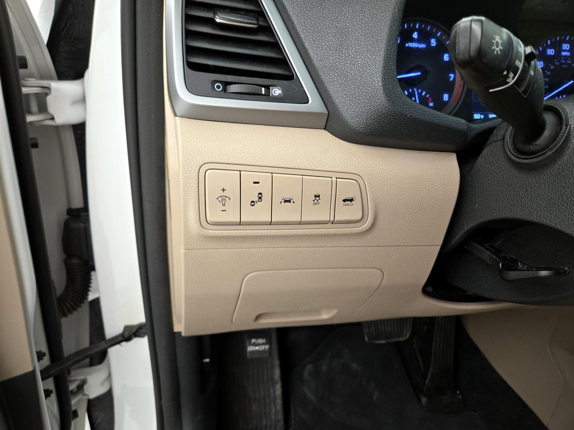 Thumbnail: 2018 Hyundai Tucson - 13