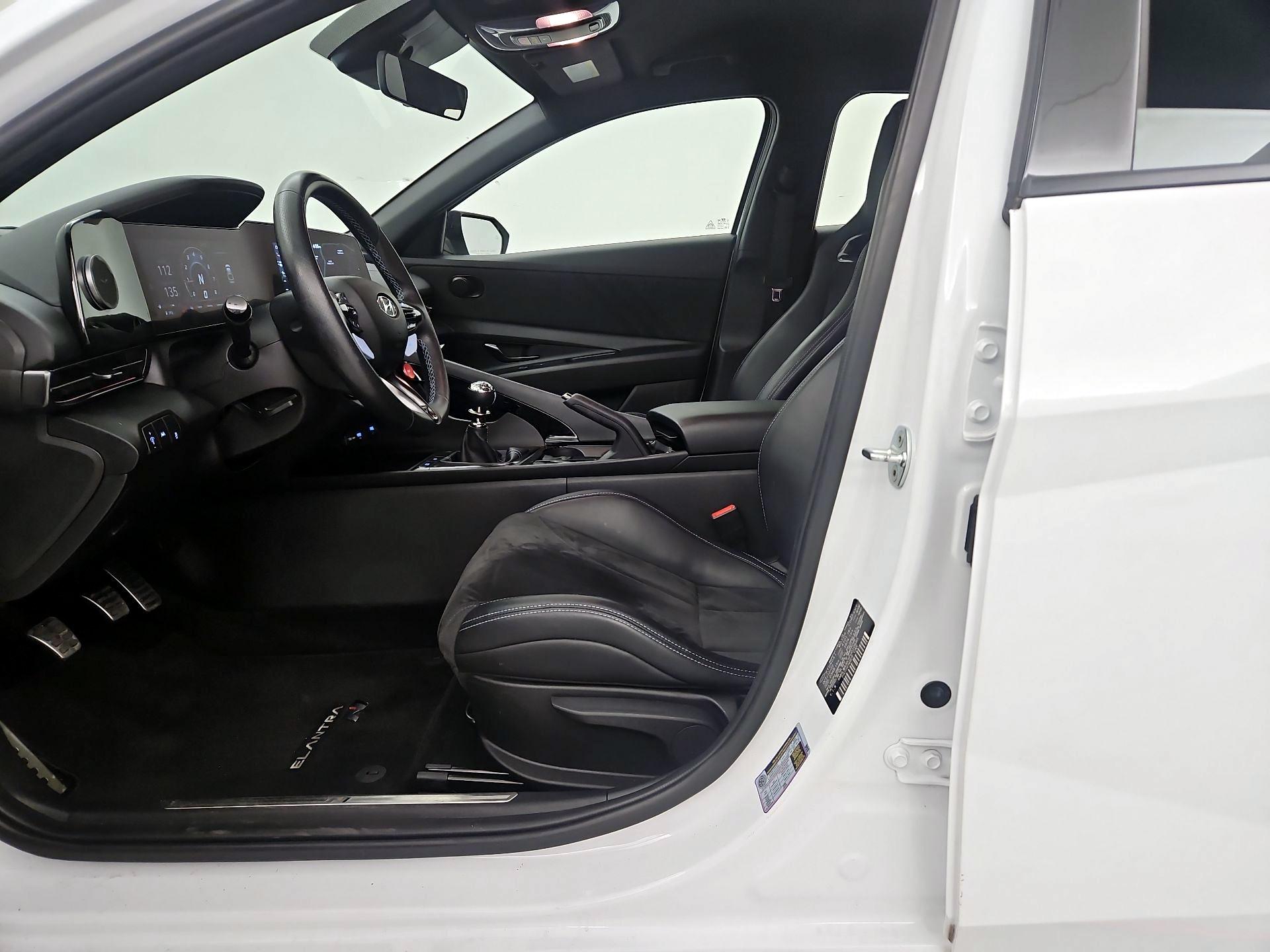 Thumbnail: 2023 Hyundai Elantra - 11