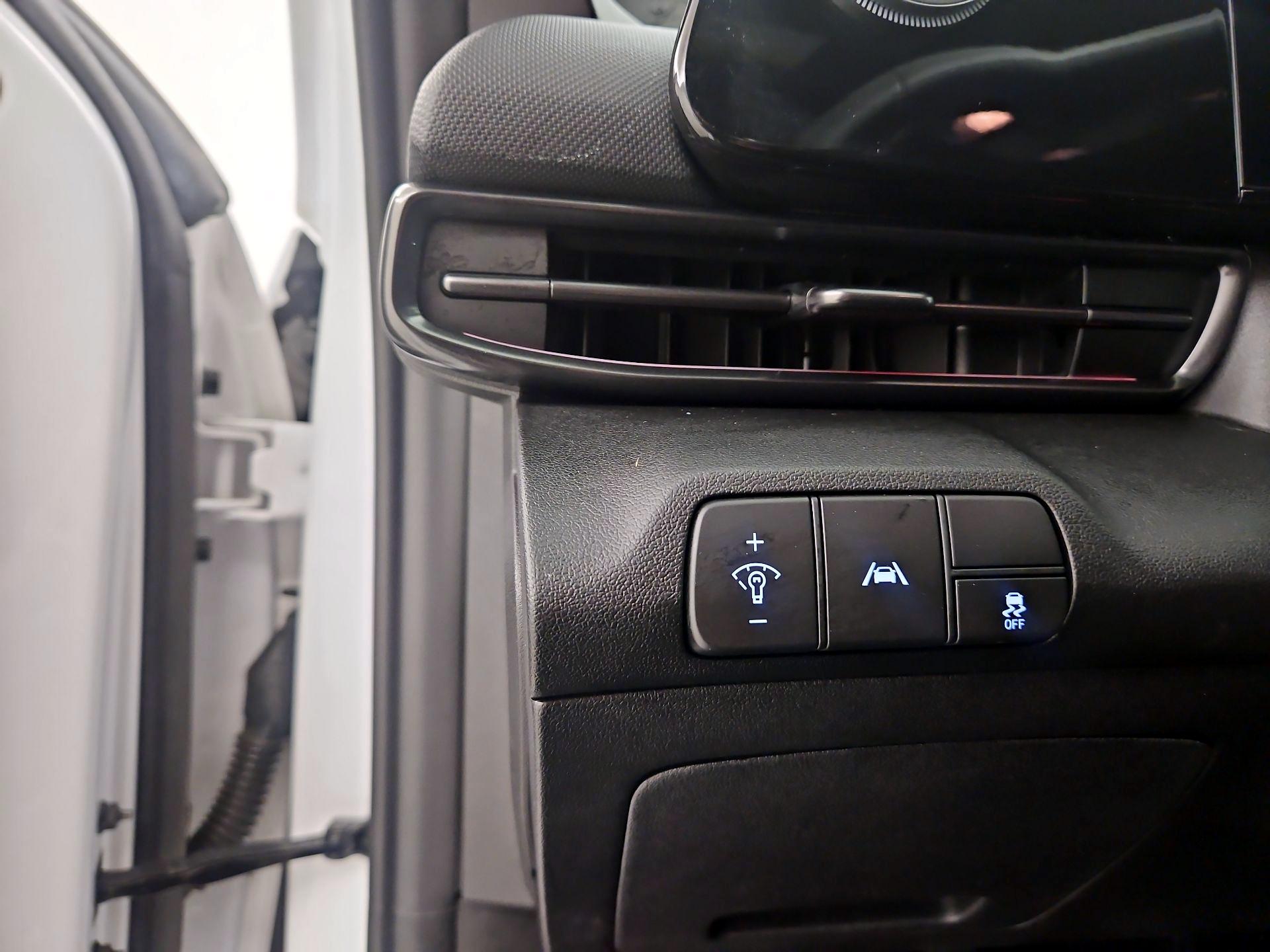 Thumbnail: 2023 Hyundai Elantra - 13