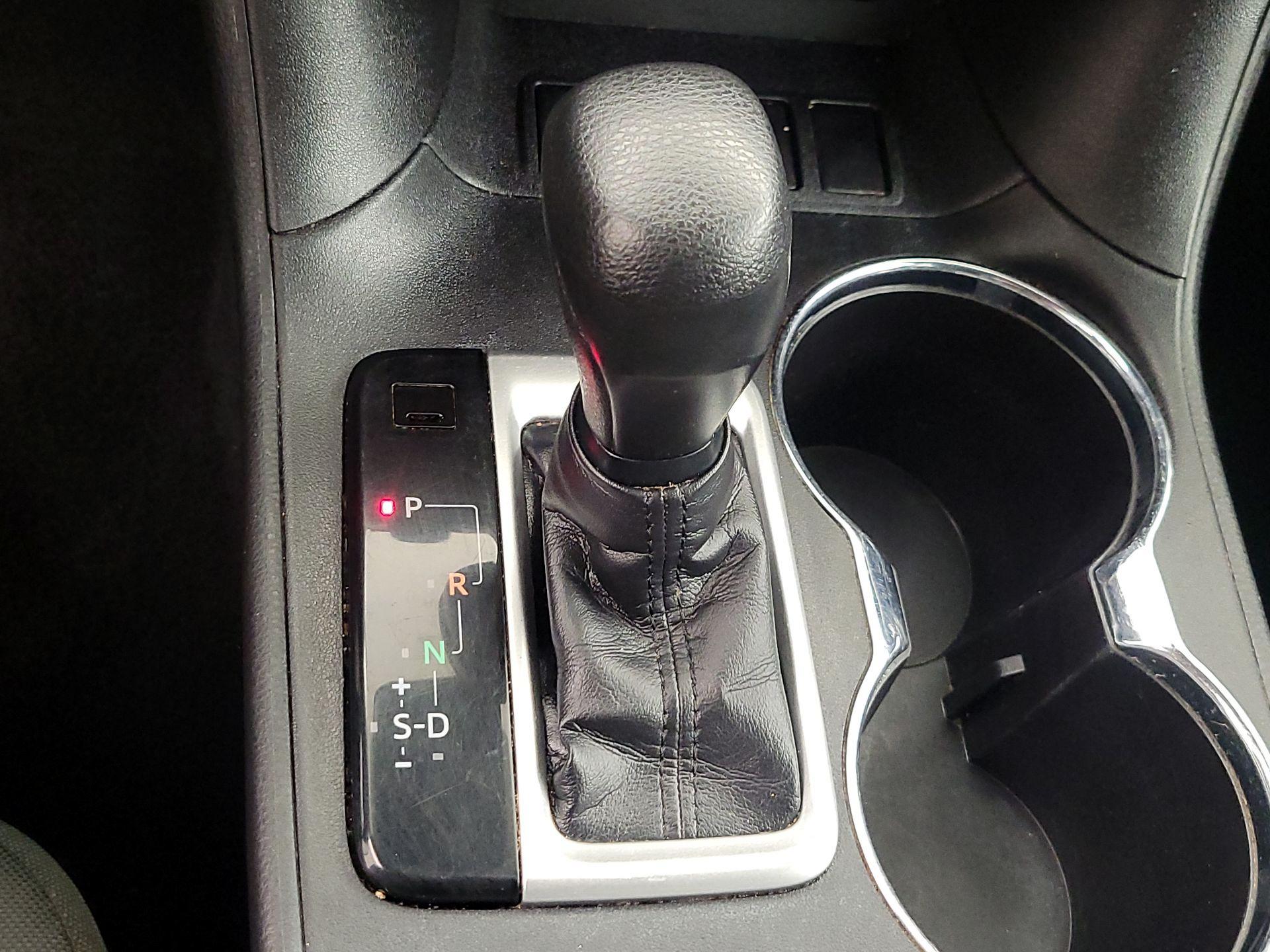 Thumbnail: 2019 Toyota Highlander - 17