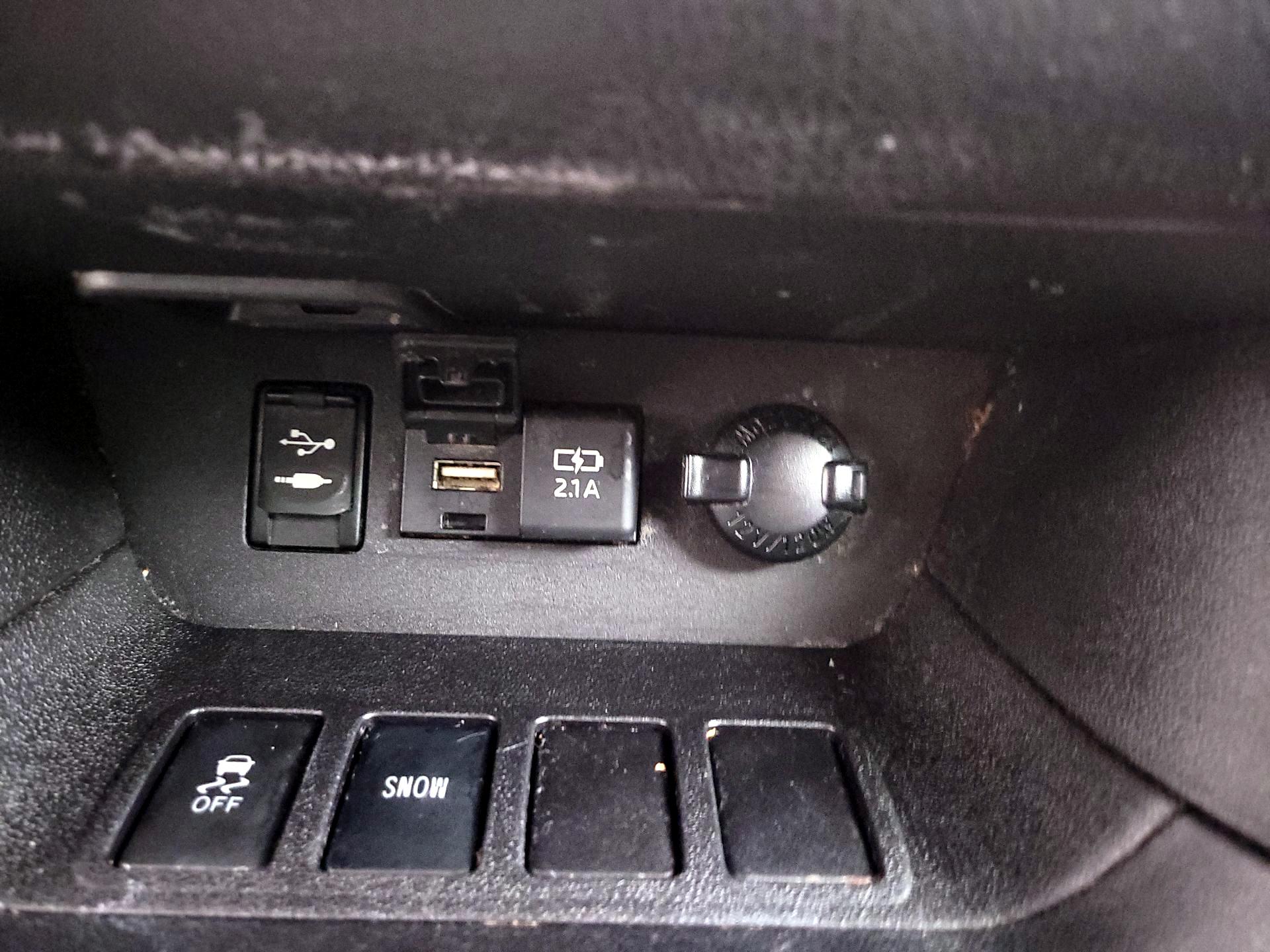 Thumbnail: 2019 Toyota Highlander - 18