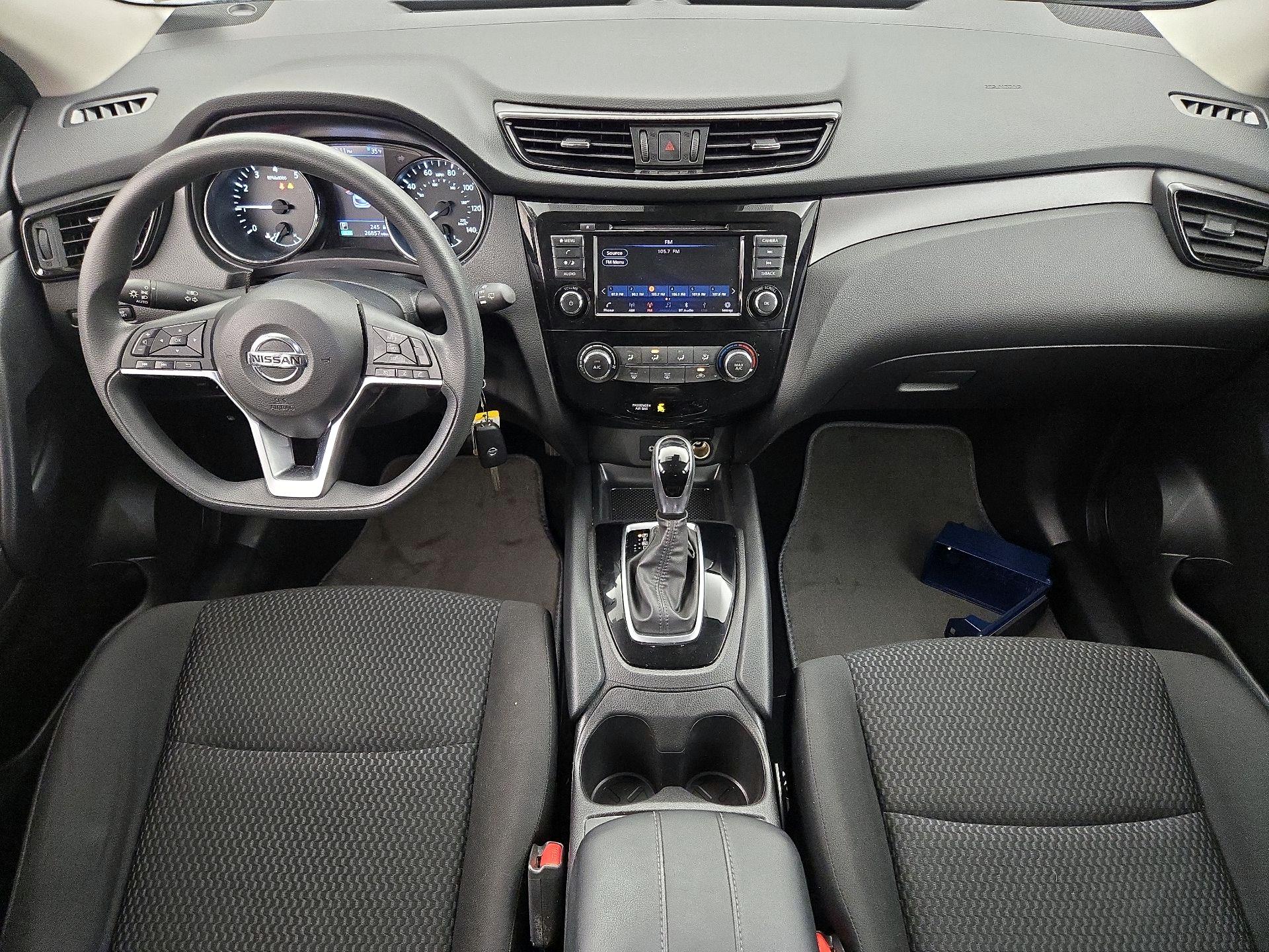 Thumbnail: 2020 Nissan Rogue Sport - 9