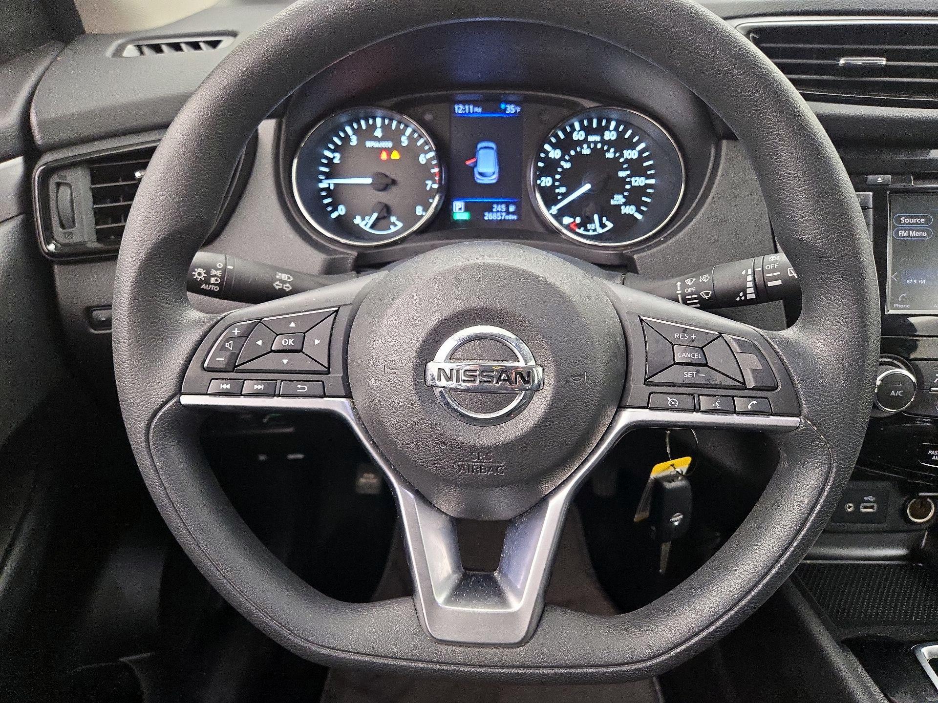 Thumbnail: 2020 Nissan Rogue Sport - 10