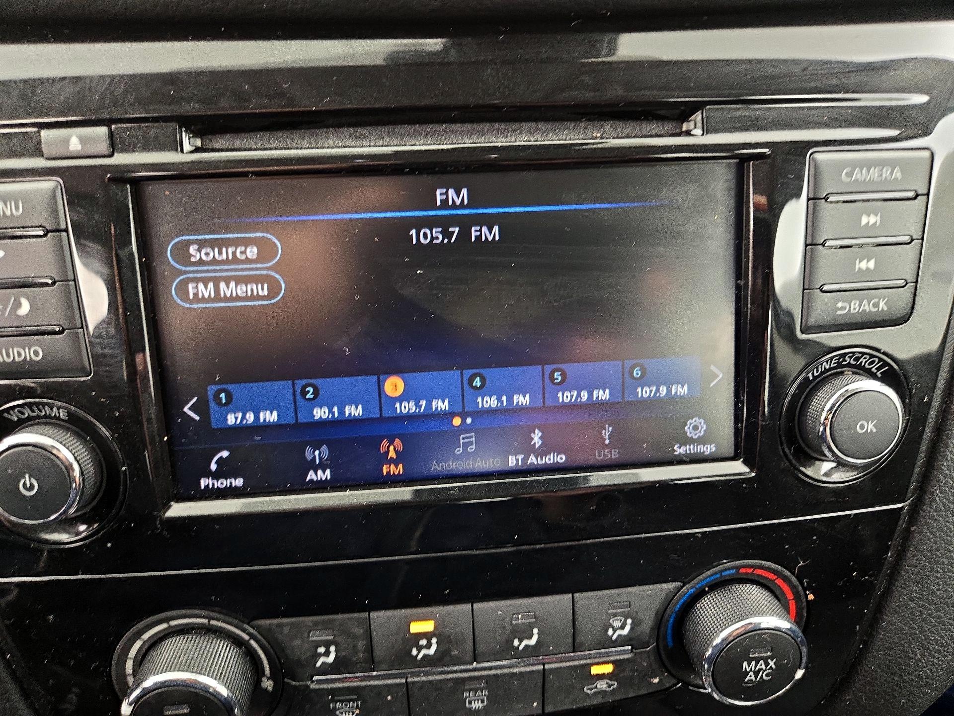 Thumbnail: 2020 Nissan Rogue Sport - 15