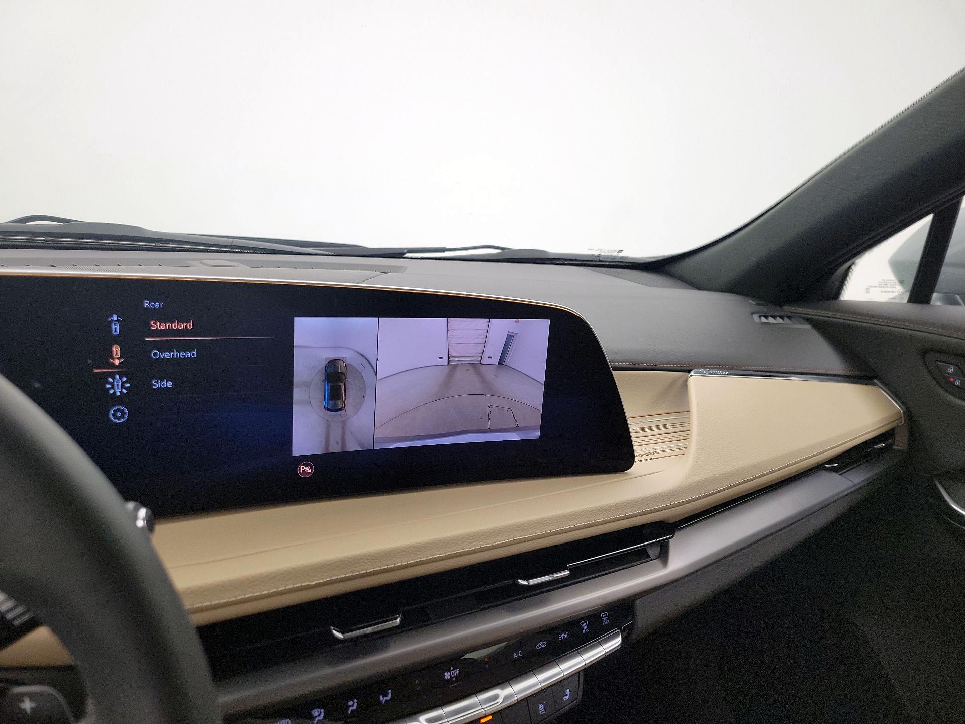 Thumbnail: 2025 Cadillac XT4 - 15