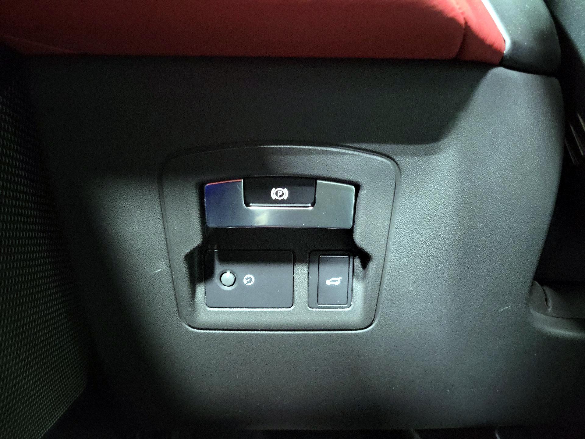 Thumbnail: 2020 Land Rover Range Rover Velar - 13