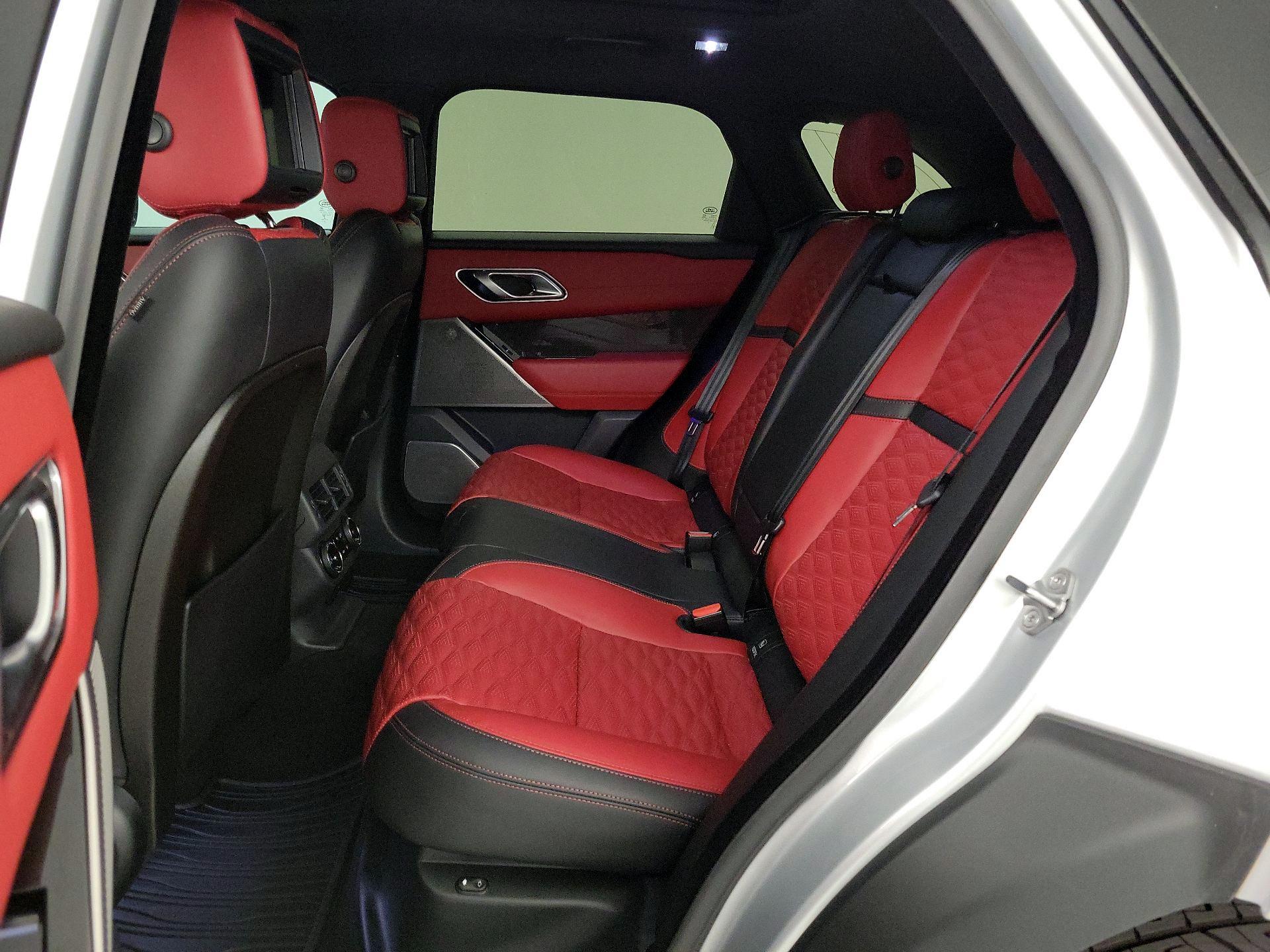 Thumbnail: 2020 Land Rover Range Rover Velar - 20