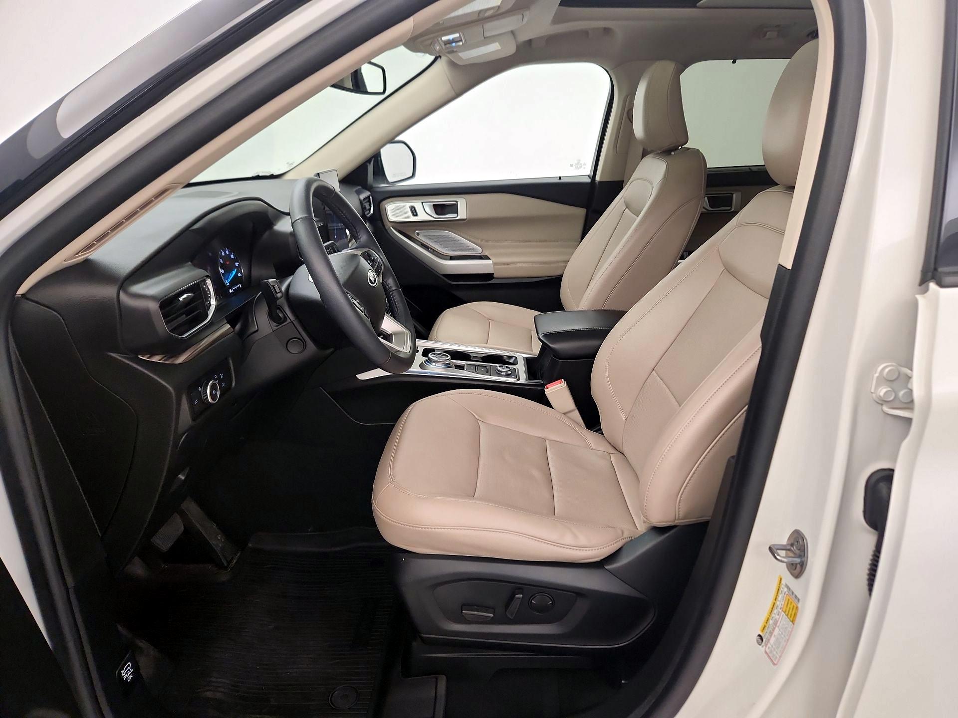 Thumbnail: 2023 Ford Explorer - 11