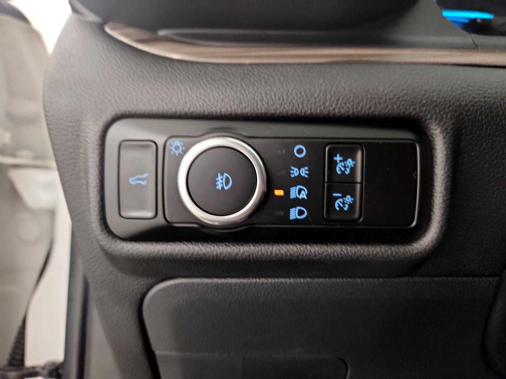 Thumbnail: 2023 Ford Explorer - 13