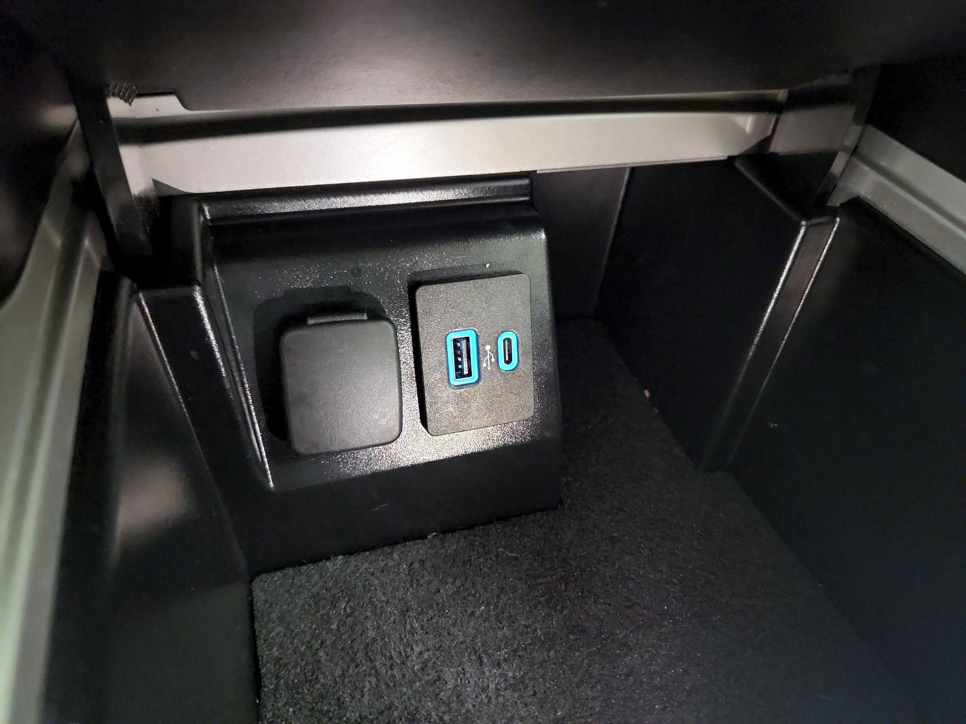 Thumbnail: 2023 Ford Explorer - 19