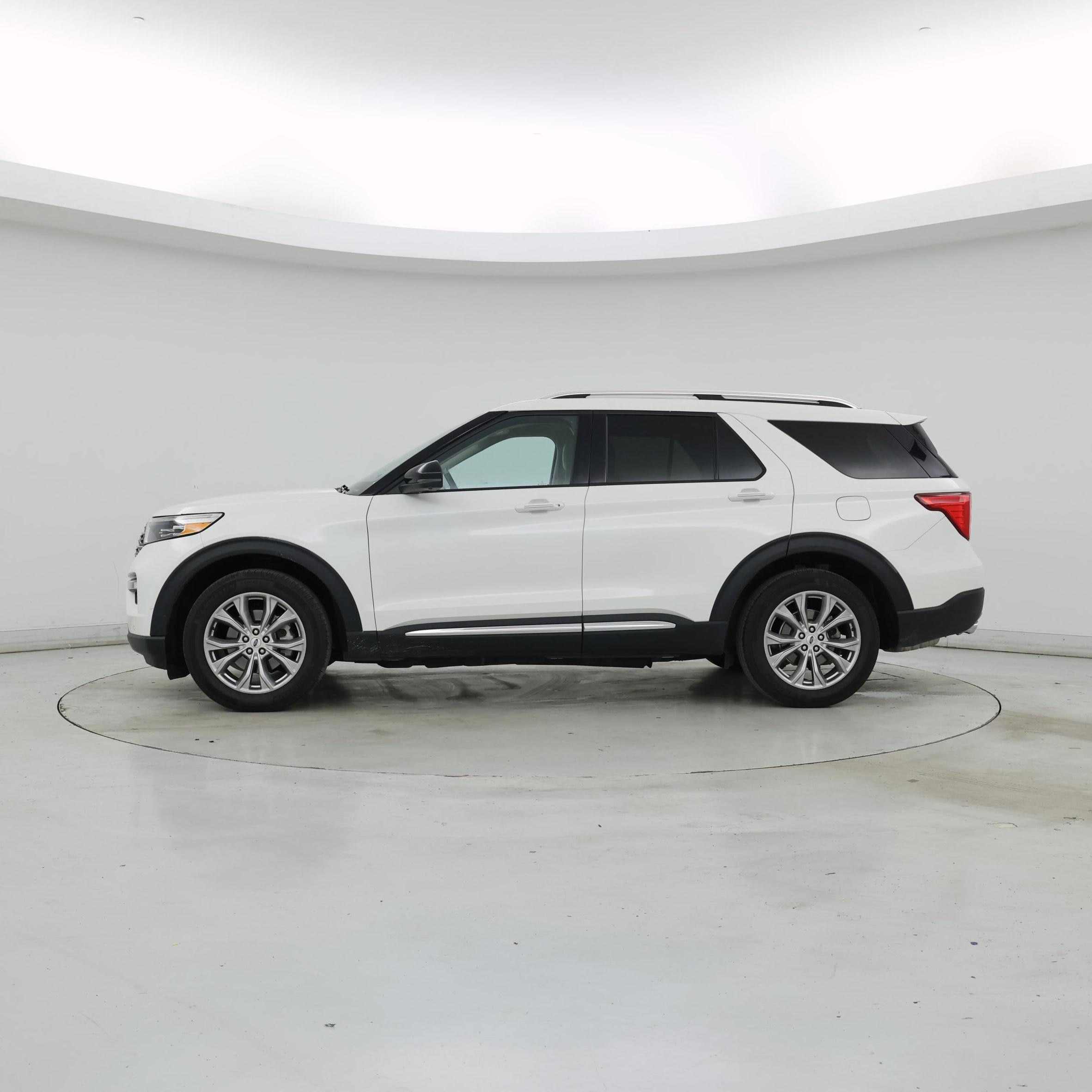 Thumbnail: 2023 Ford Explorer - 3