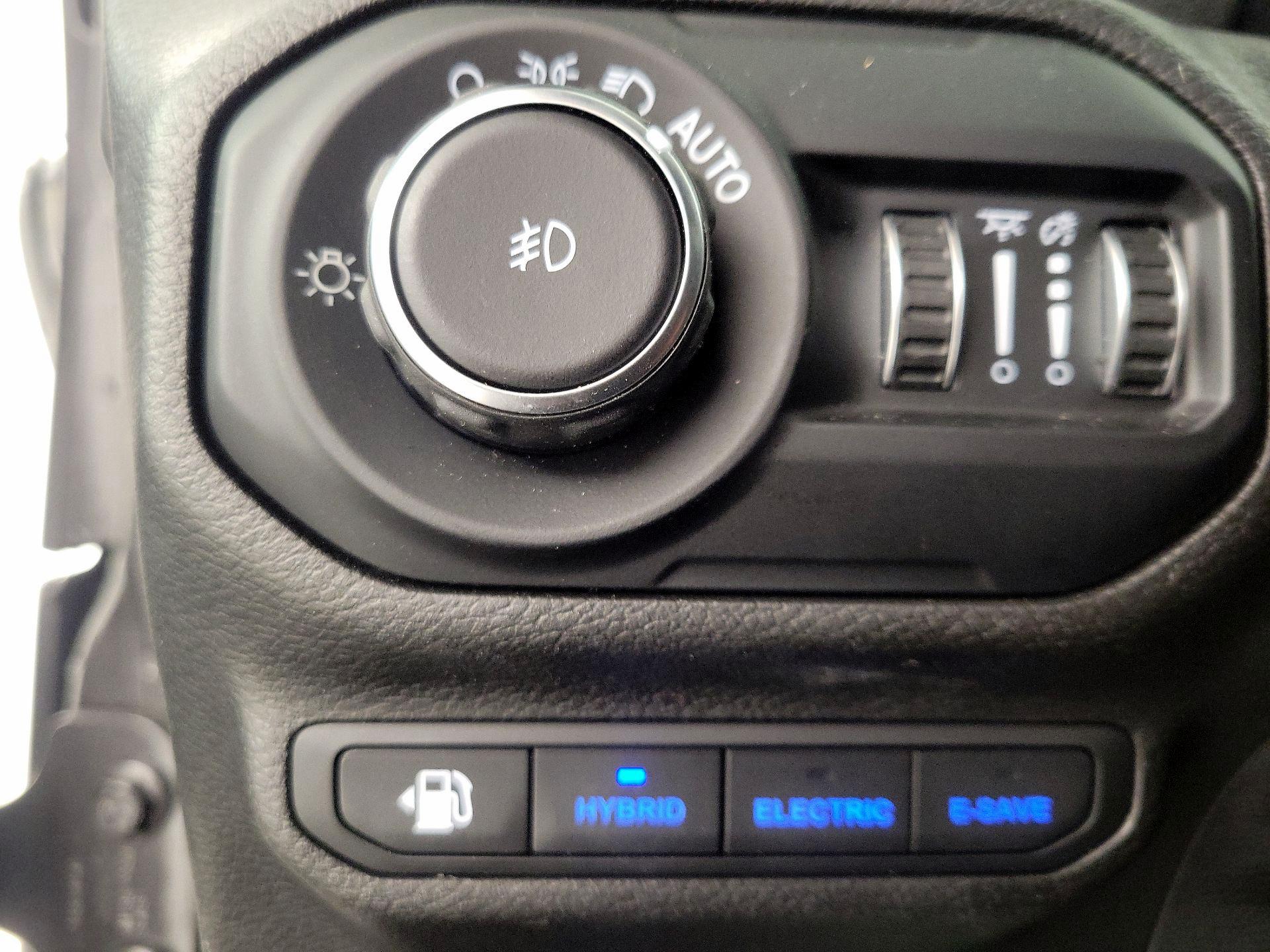 Thumbnail: 2022 Jeep Wrangler - 13