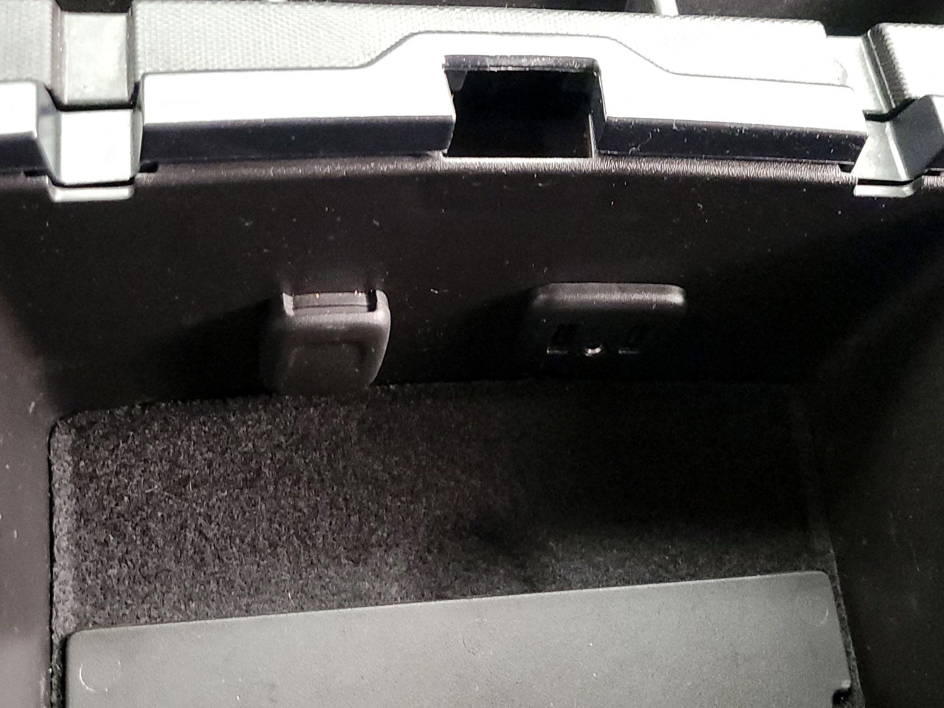 Thumbnail: 2017 Chevrolet Silverado 1500 - 18