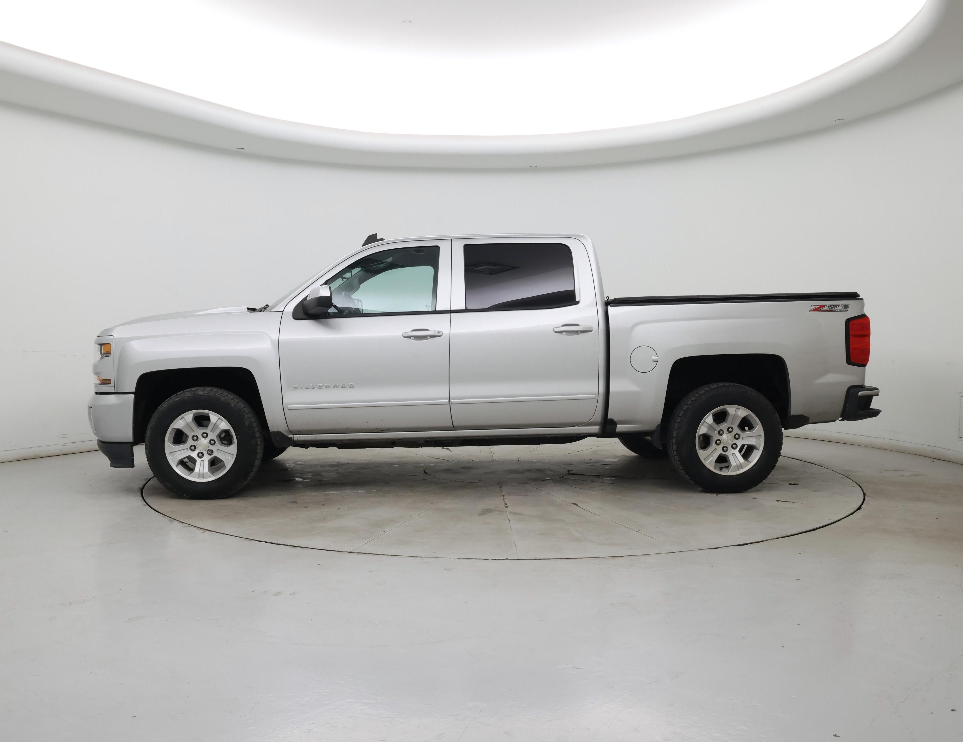 Thumbnail: 2017 Chevrolet Silverado 1500 - 3