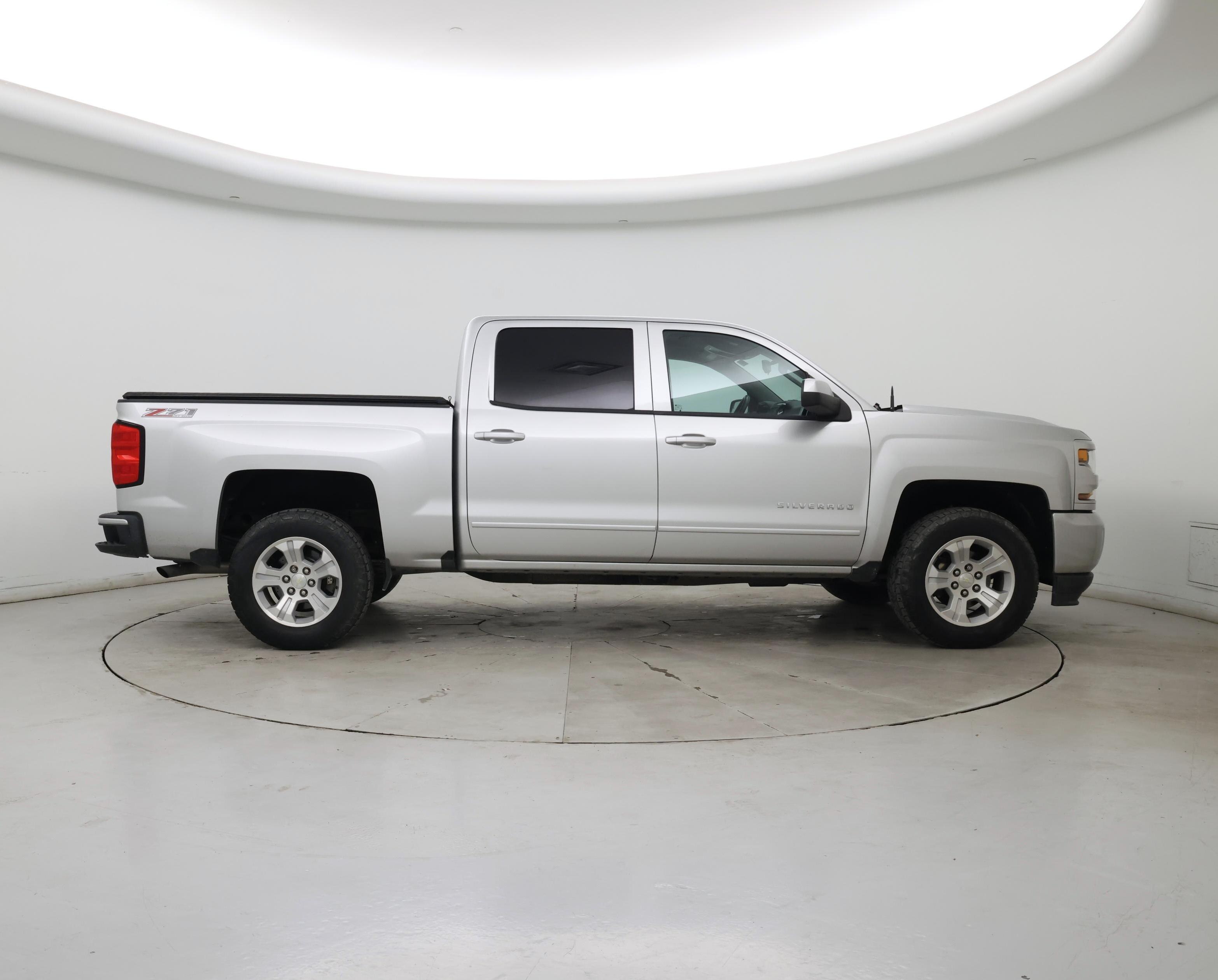 Thumbnail: 2017 Chevrolet Silverado 1500 - 7