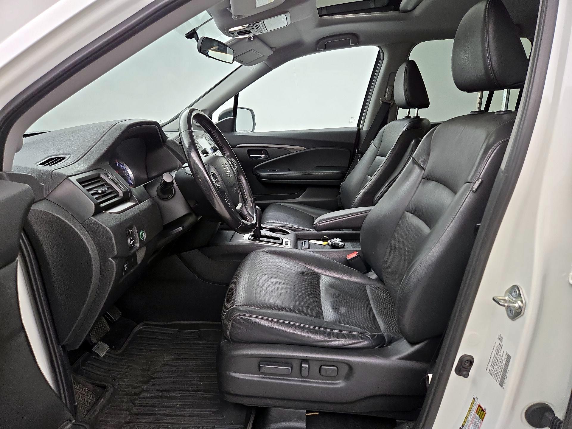 Thumbnail: 2019 Honda Ridgeline - 11