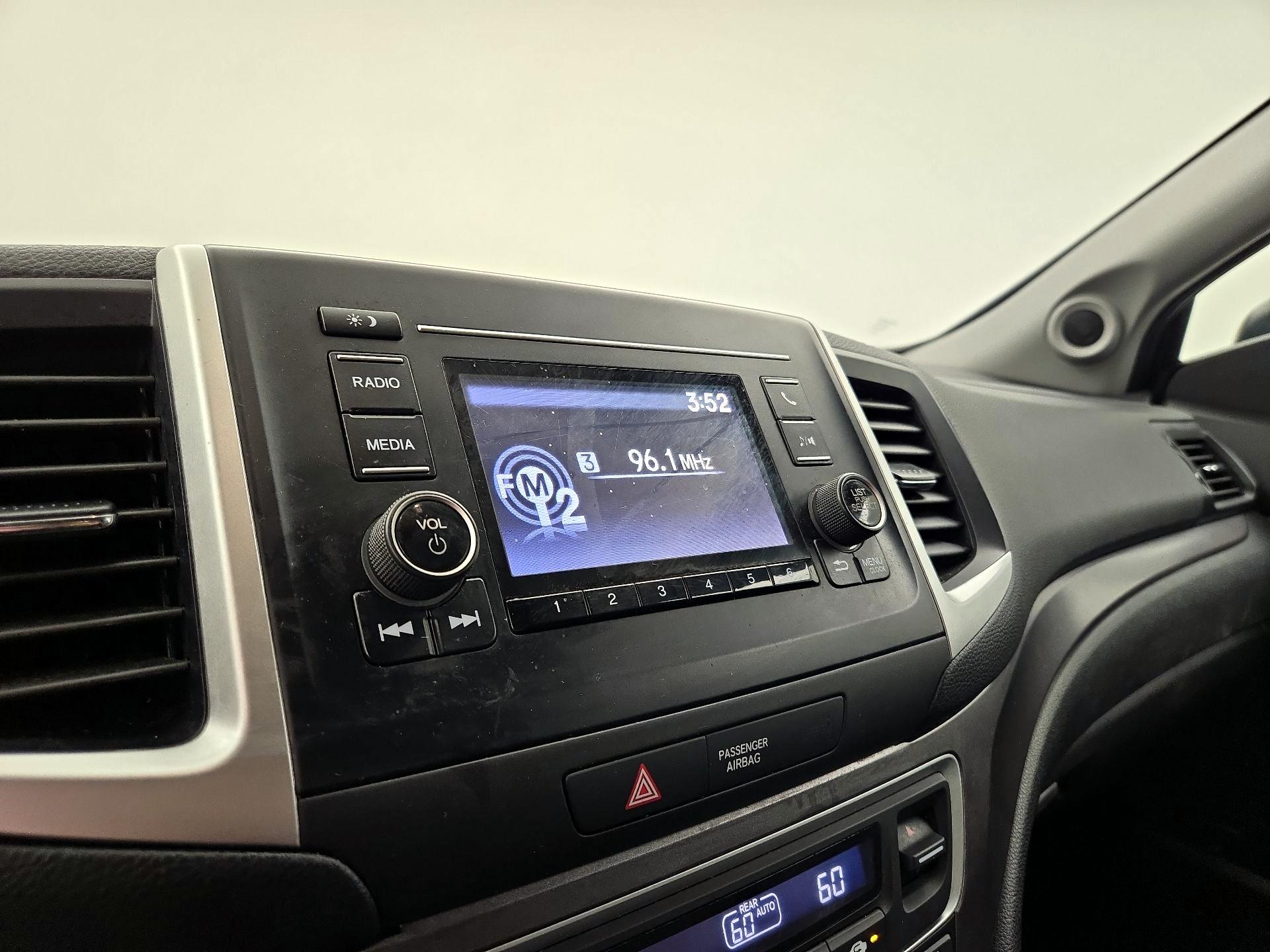 Thumbnail: 2019 Honda Ridgeline - 15