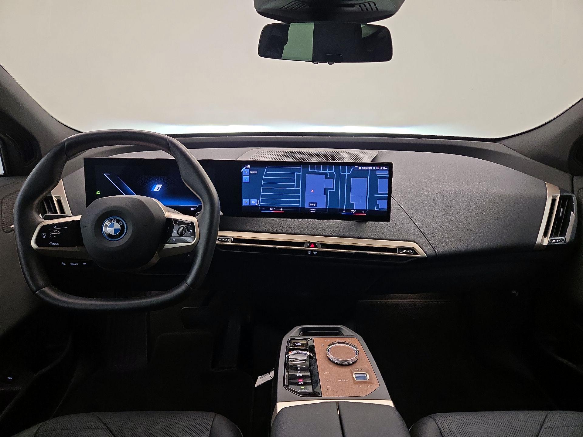 Thumbnail: 2023 BMW iX - 9