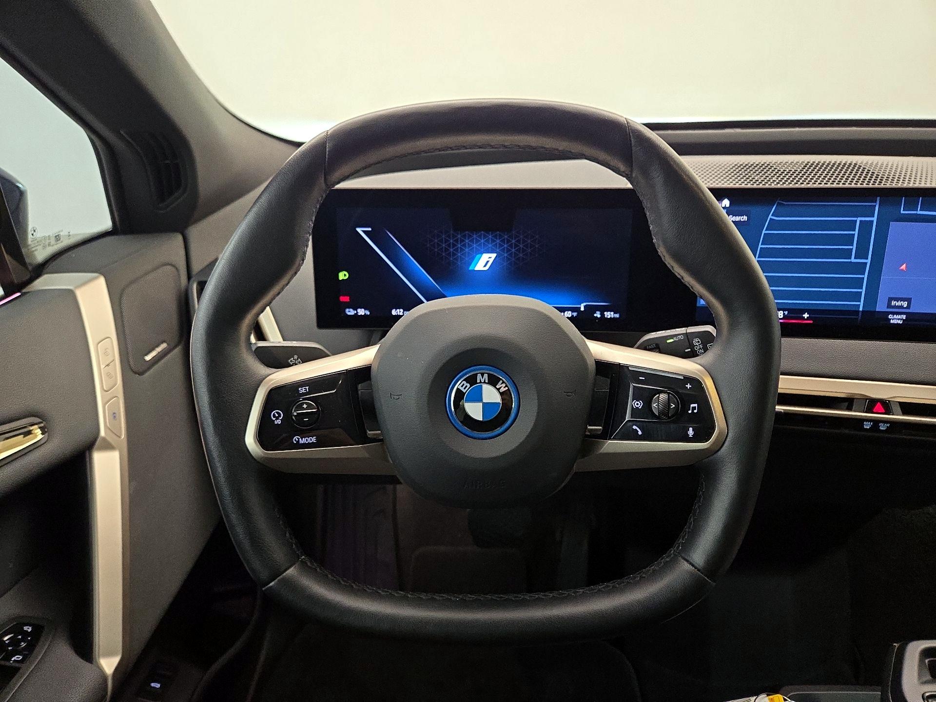 Thumbnail: 2023 BMW iX - 10