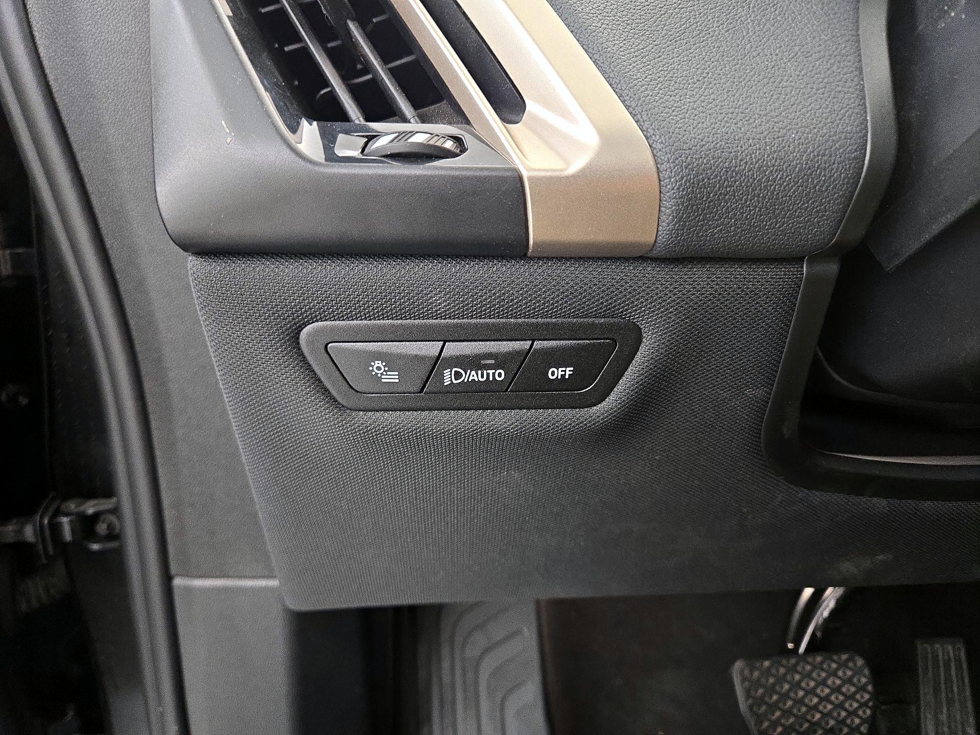 Thumbnail: 2023 BMW iX - 13