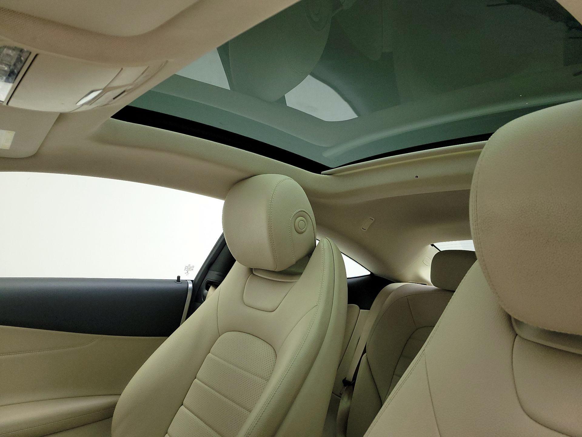 Thumbnail: 2017 Mercedes-Benz C-Class - 20