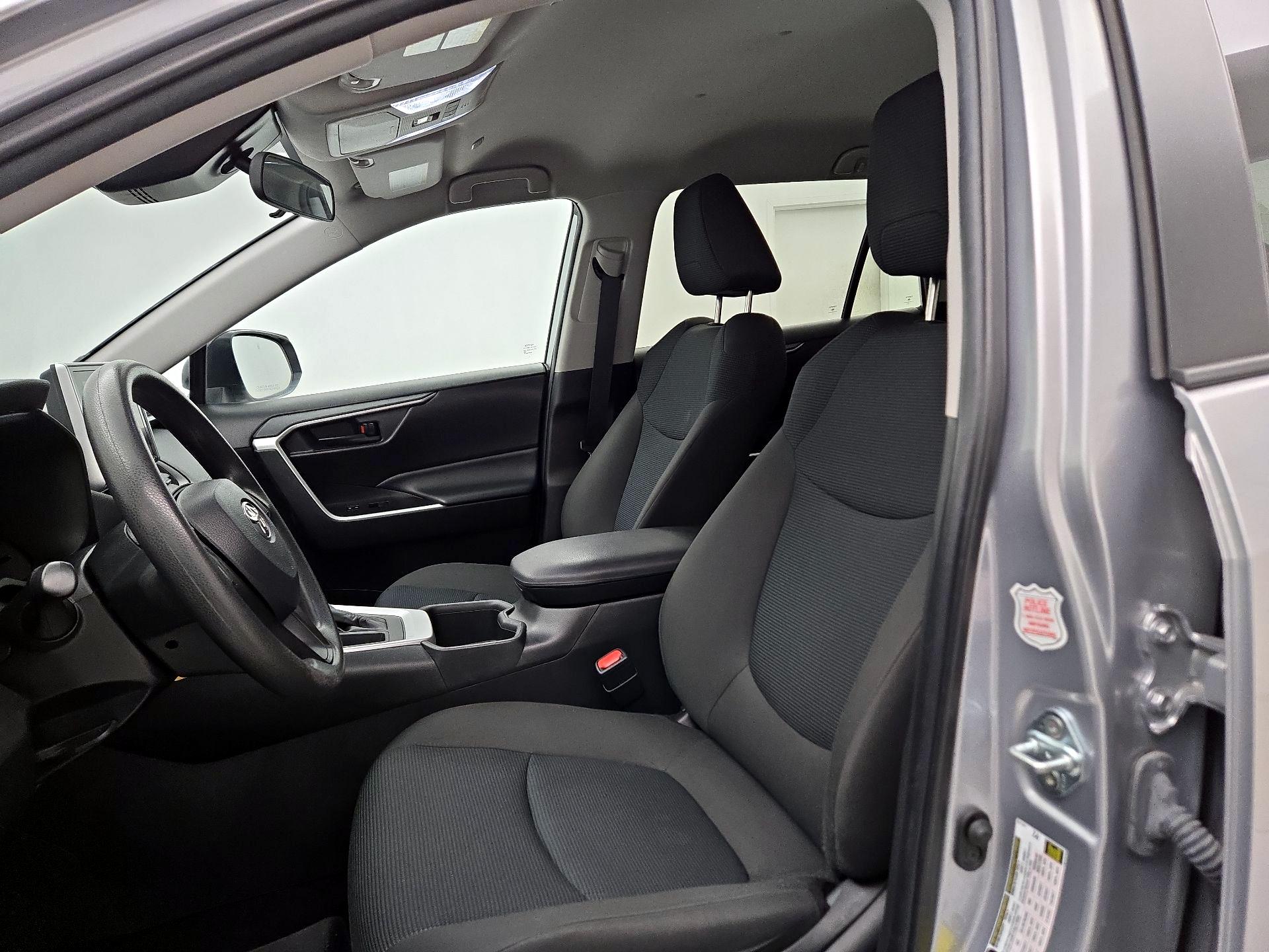 Thumbnail: 2023 Toyota RAV4 - 11