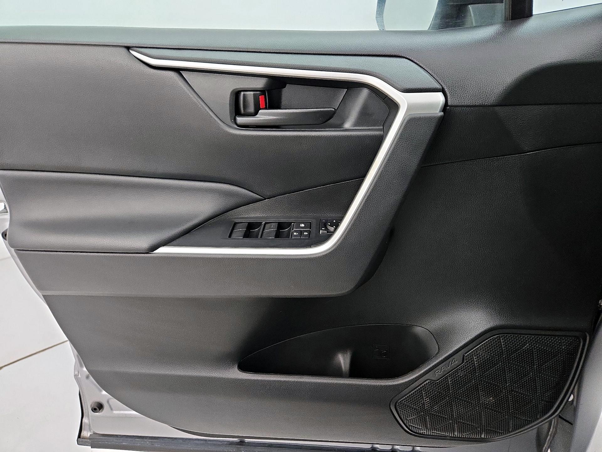 Thumbnail: 2023 Toyota RAV4 - 12