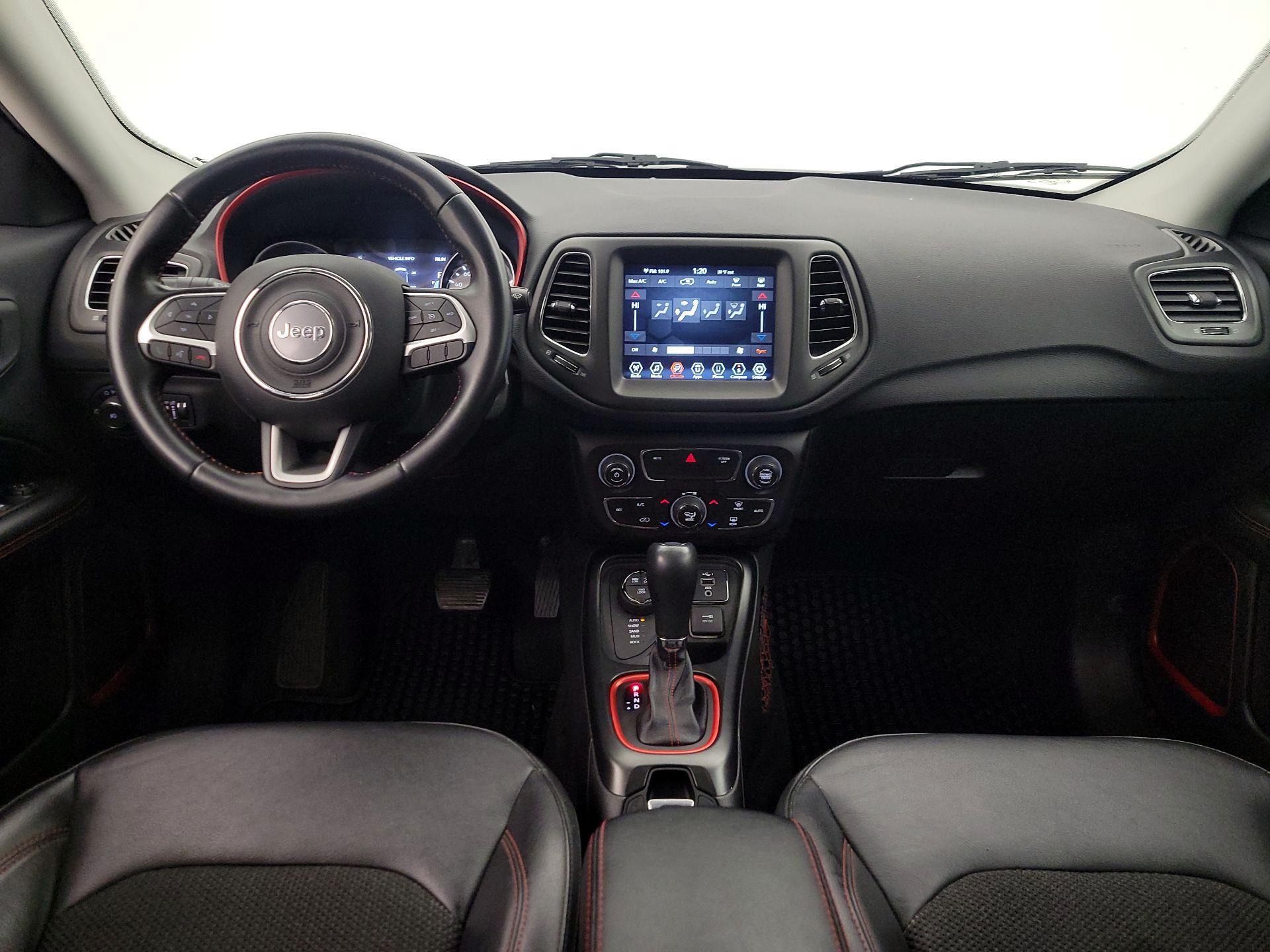 Thumbnail: 2020 Jeep Compass - 9