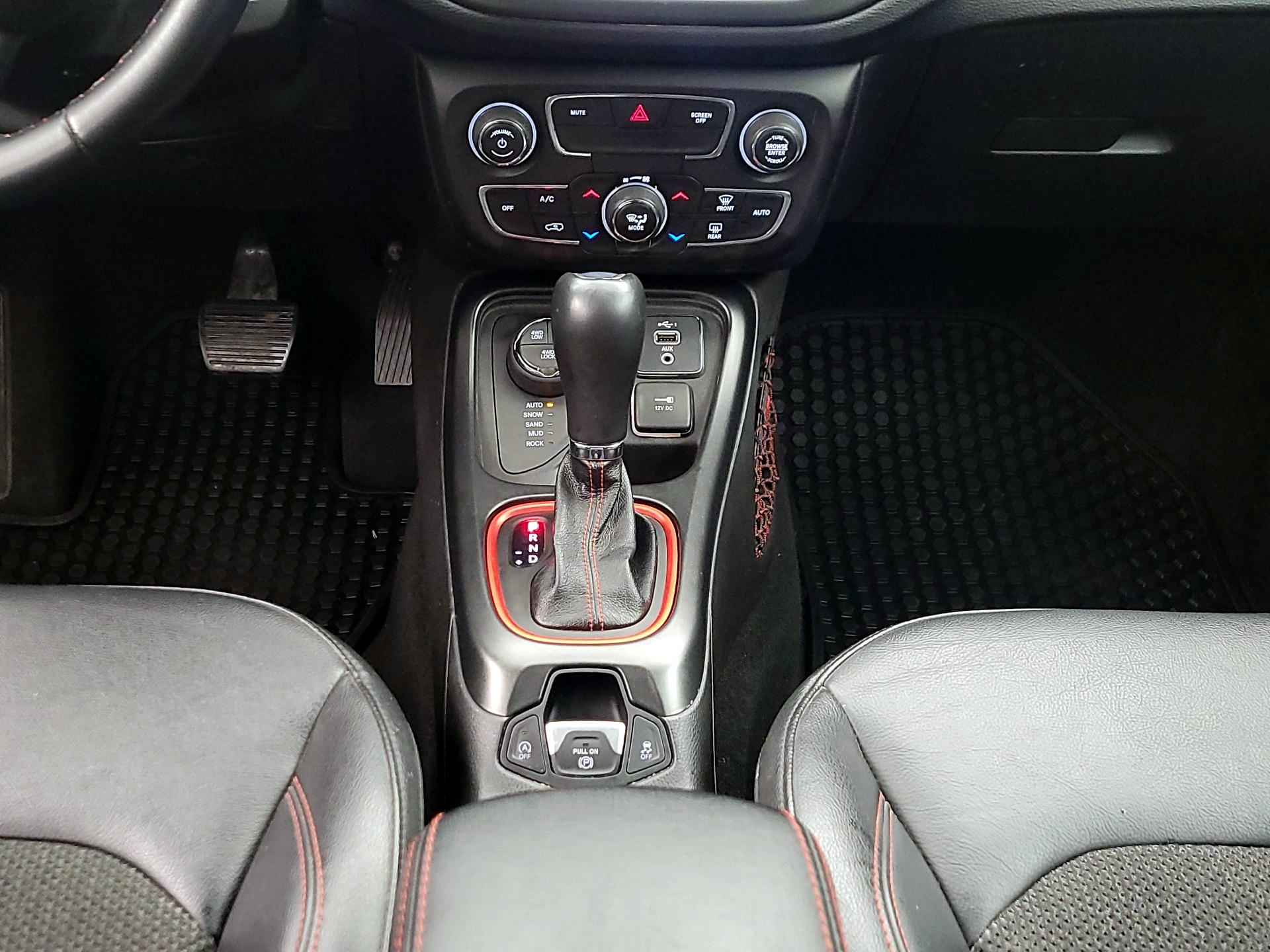 Thumbnail: 2020 Jeep Compass - 18