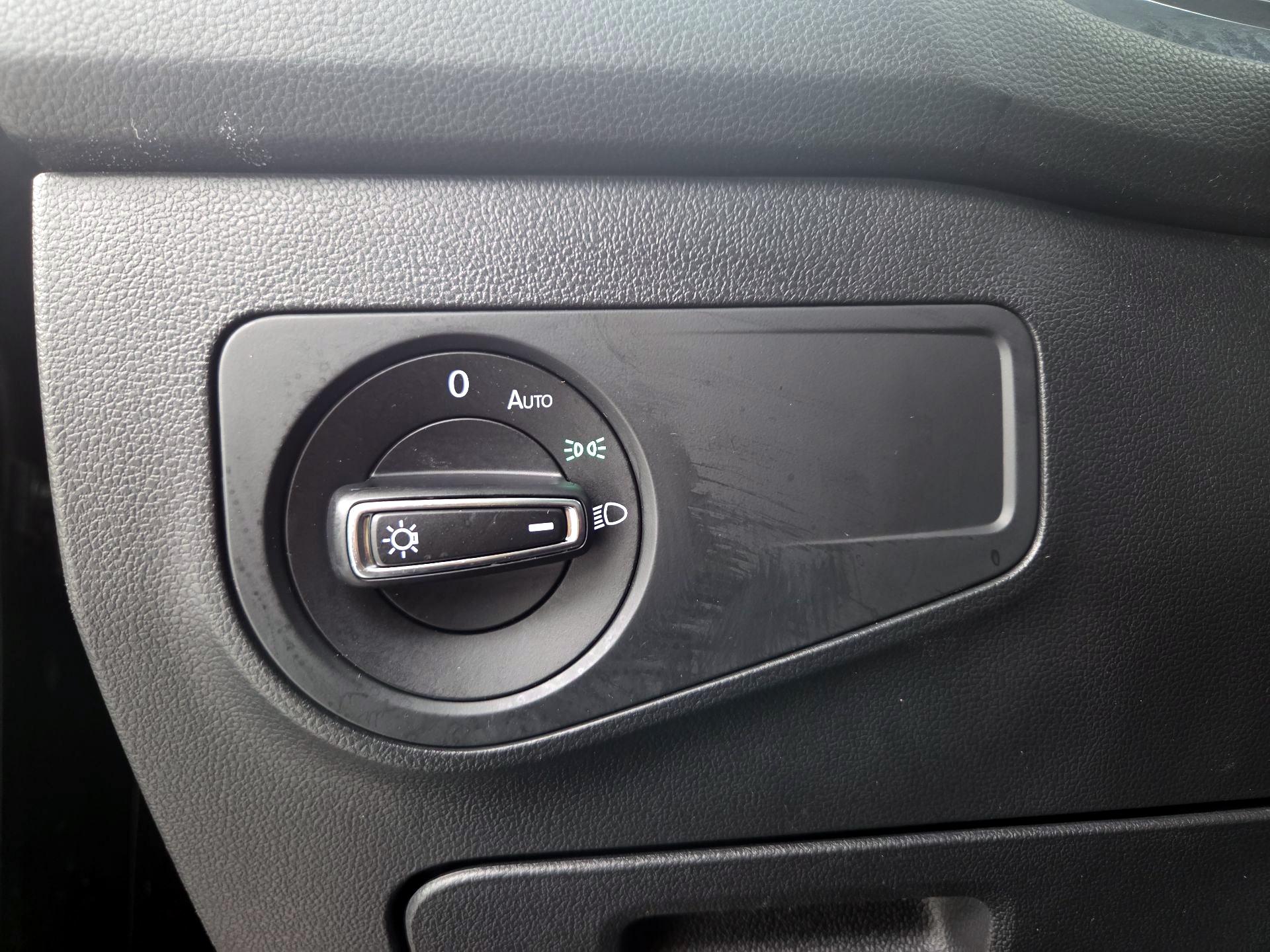 Thumbnail: 2022 Volkswagen Tiguan - 13