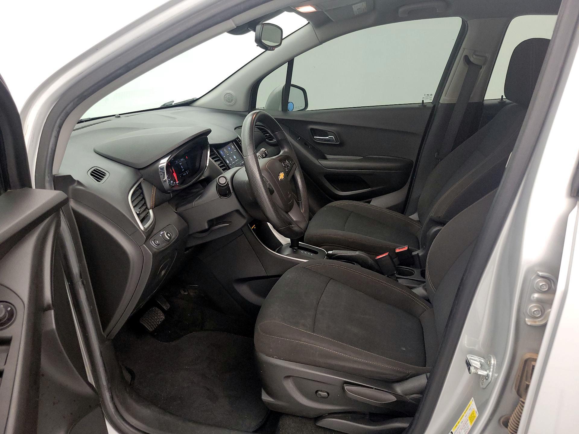 Thumbnail: 2021 Chevrolet Trax - 11