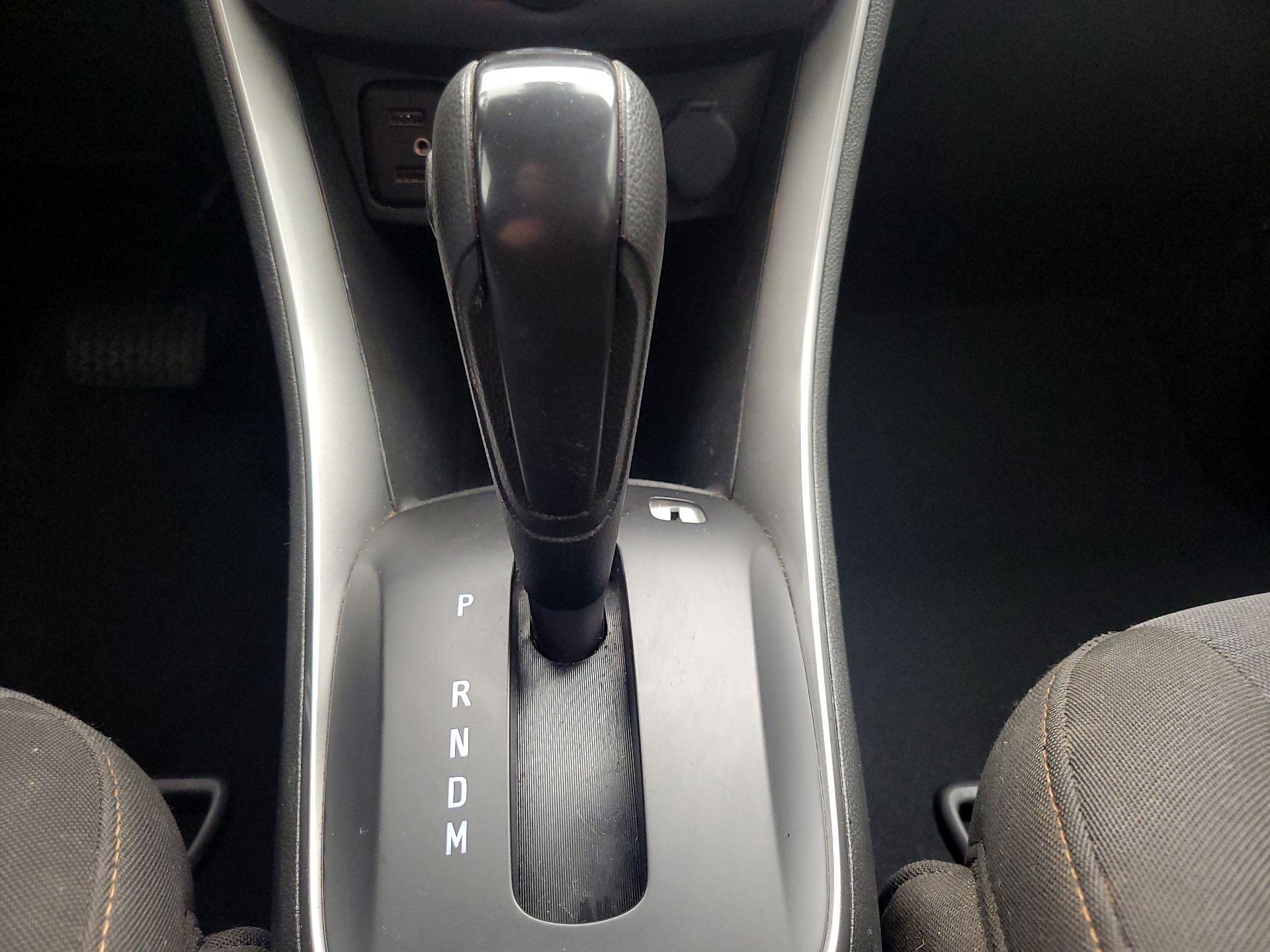 Thumbnail: 2021 Chevrolet Trax - 17