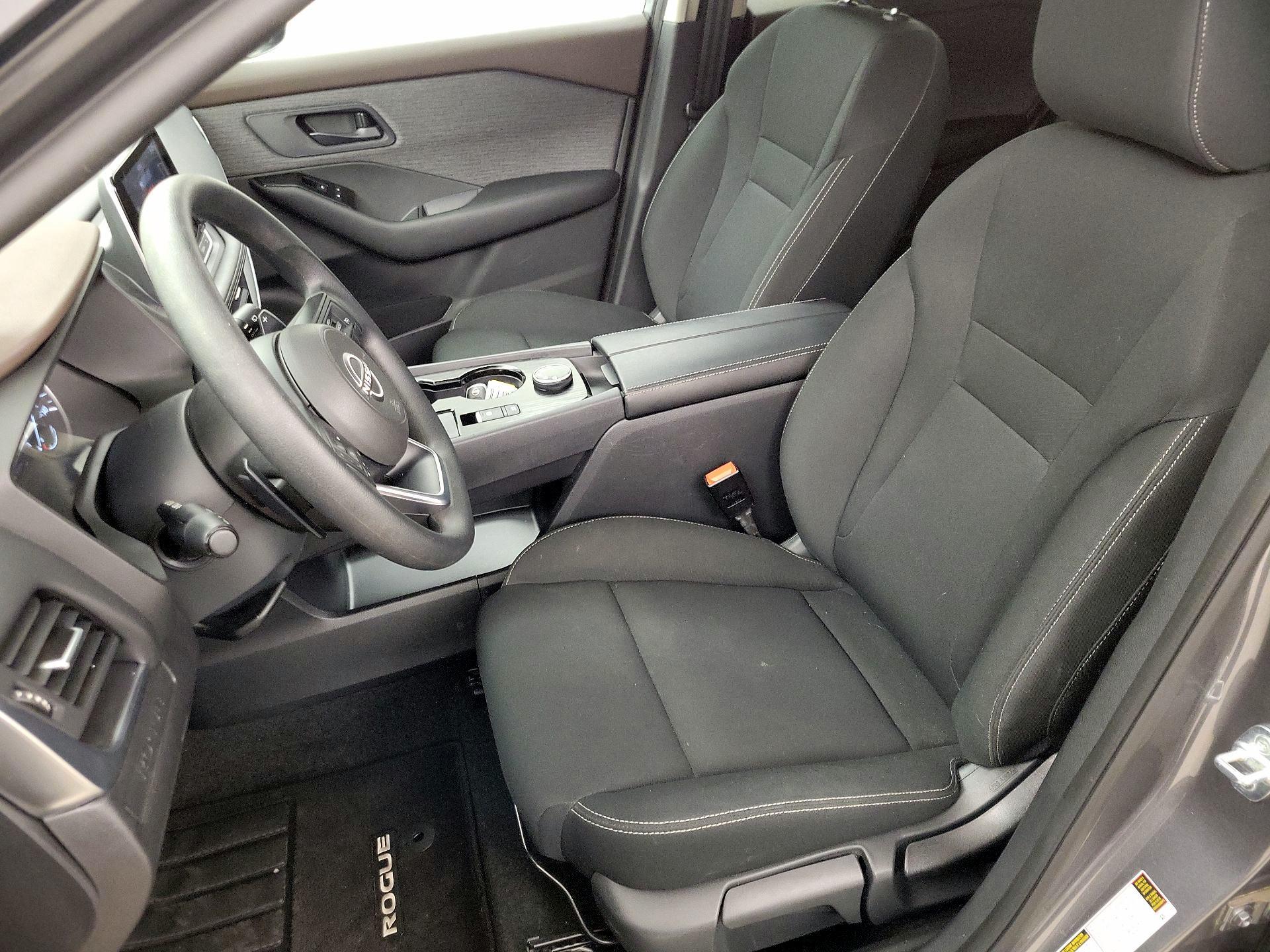 Thumbnail: 2023 Nissan Rogue - 11