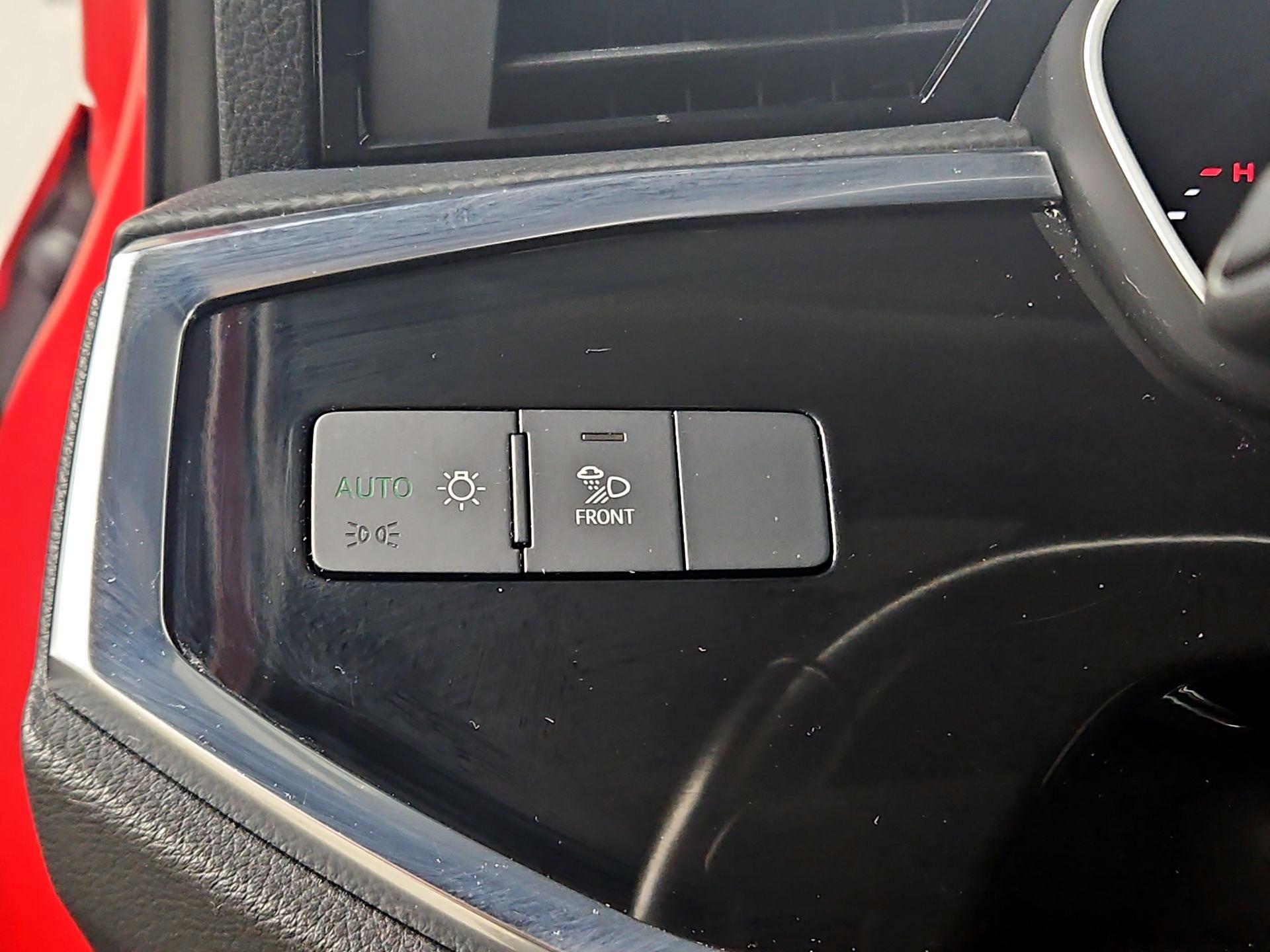 Thumbnail: 2024 Audi Q3 - 13