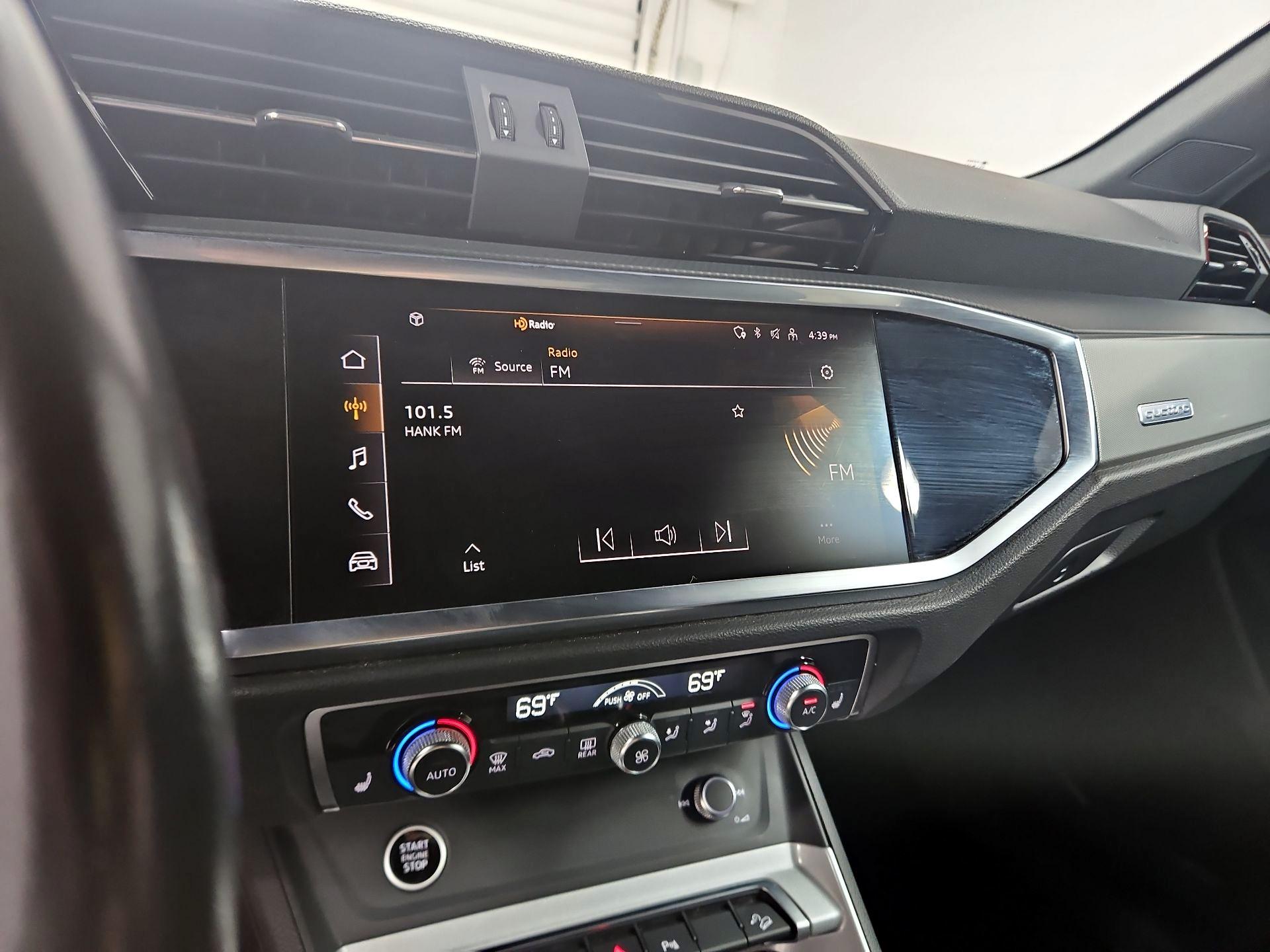 Thumbnail: 2024 Audi Q3 - 15