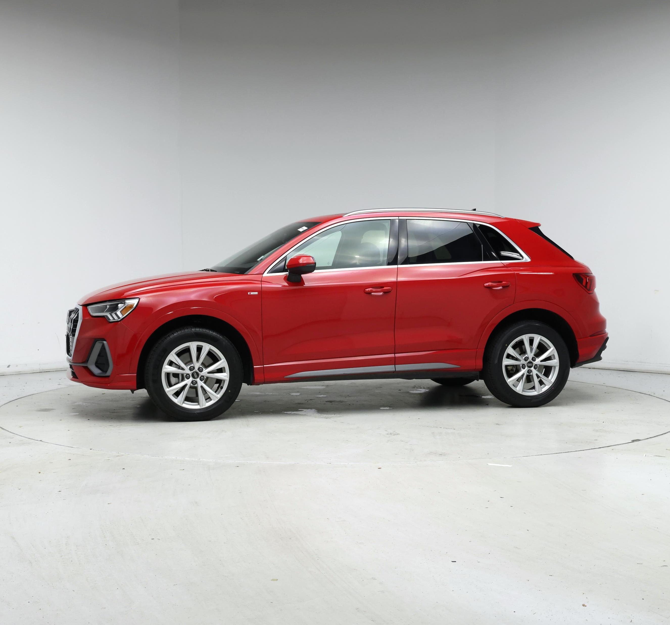 Thumbnail: 2024 Audi Q3 - 3