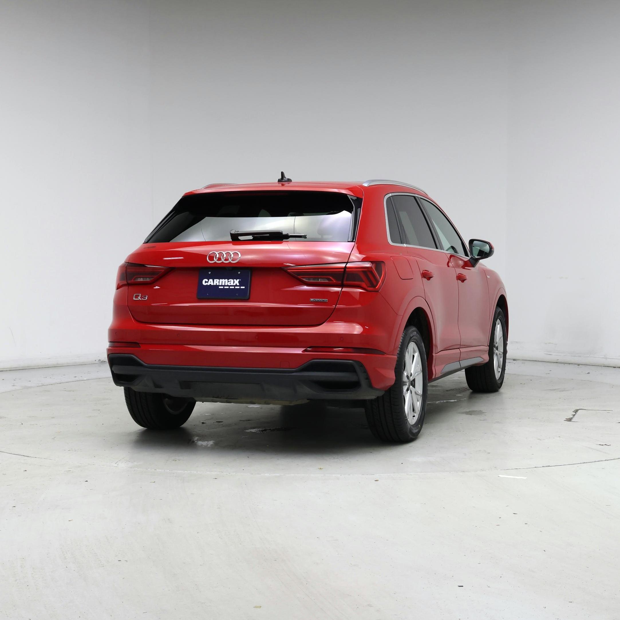 Thumbnail: 2024 Audi Q3 - 8