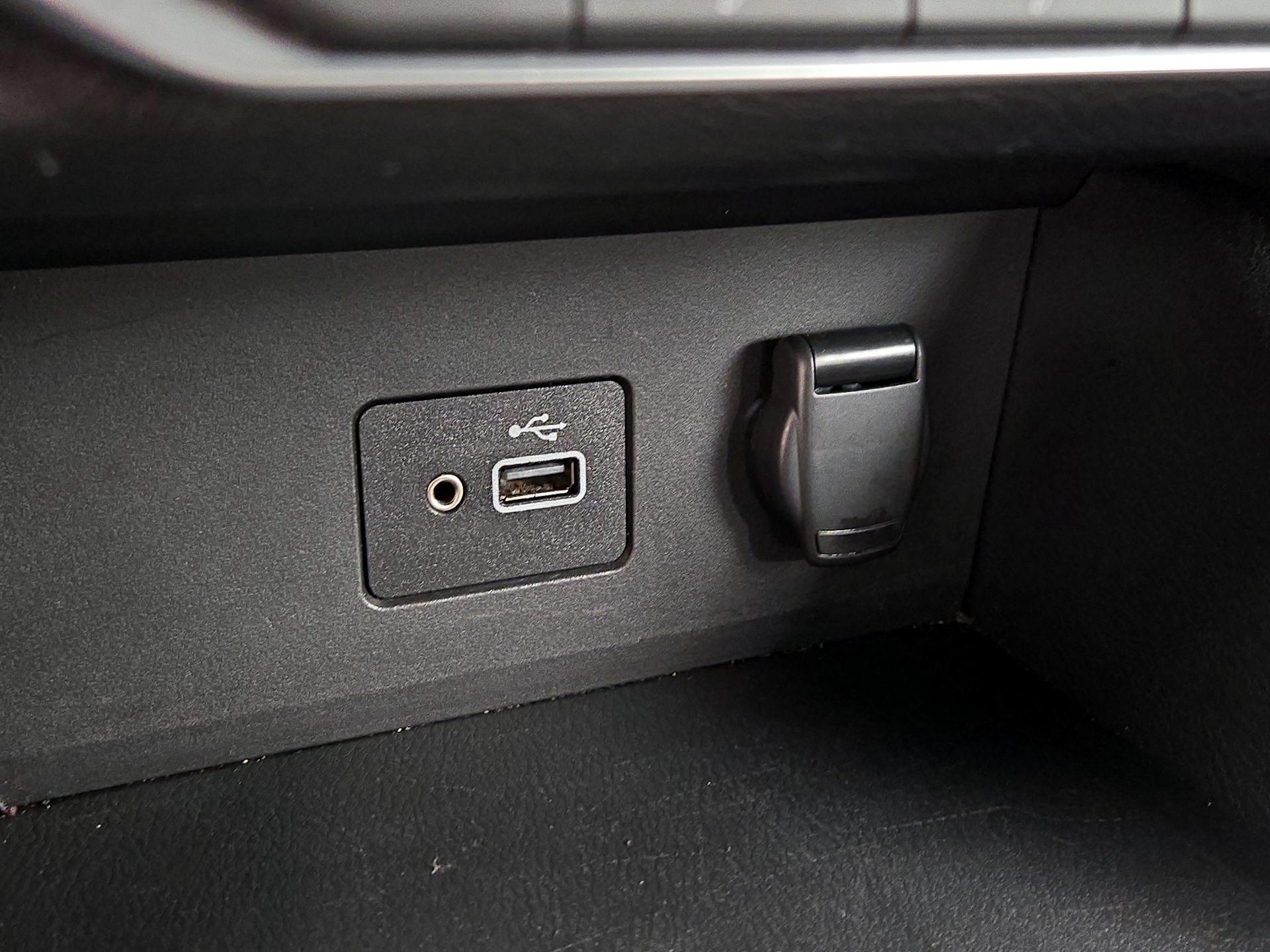 Thumbnail: 2023 Nissan Sentra - 18