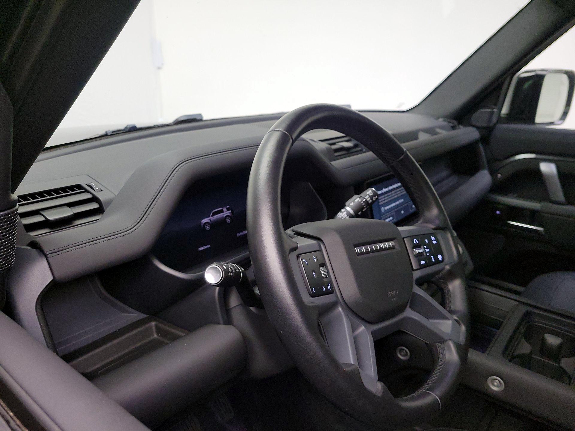 Thumbnail: 2024 Land Rover Defender - 9