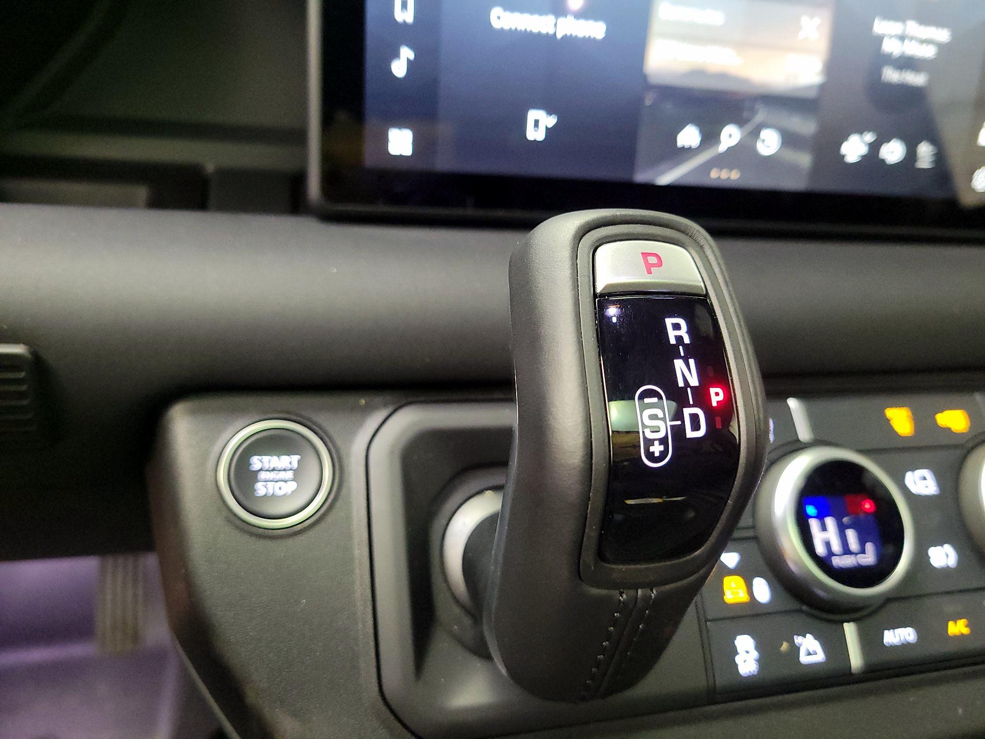 Thumbnail: 2024 Land Rover Defender - 17