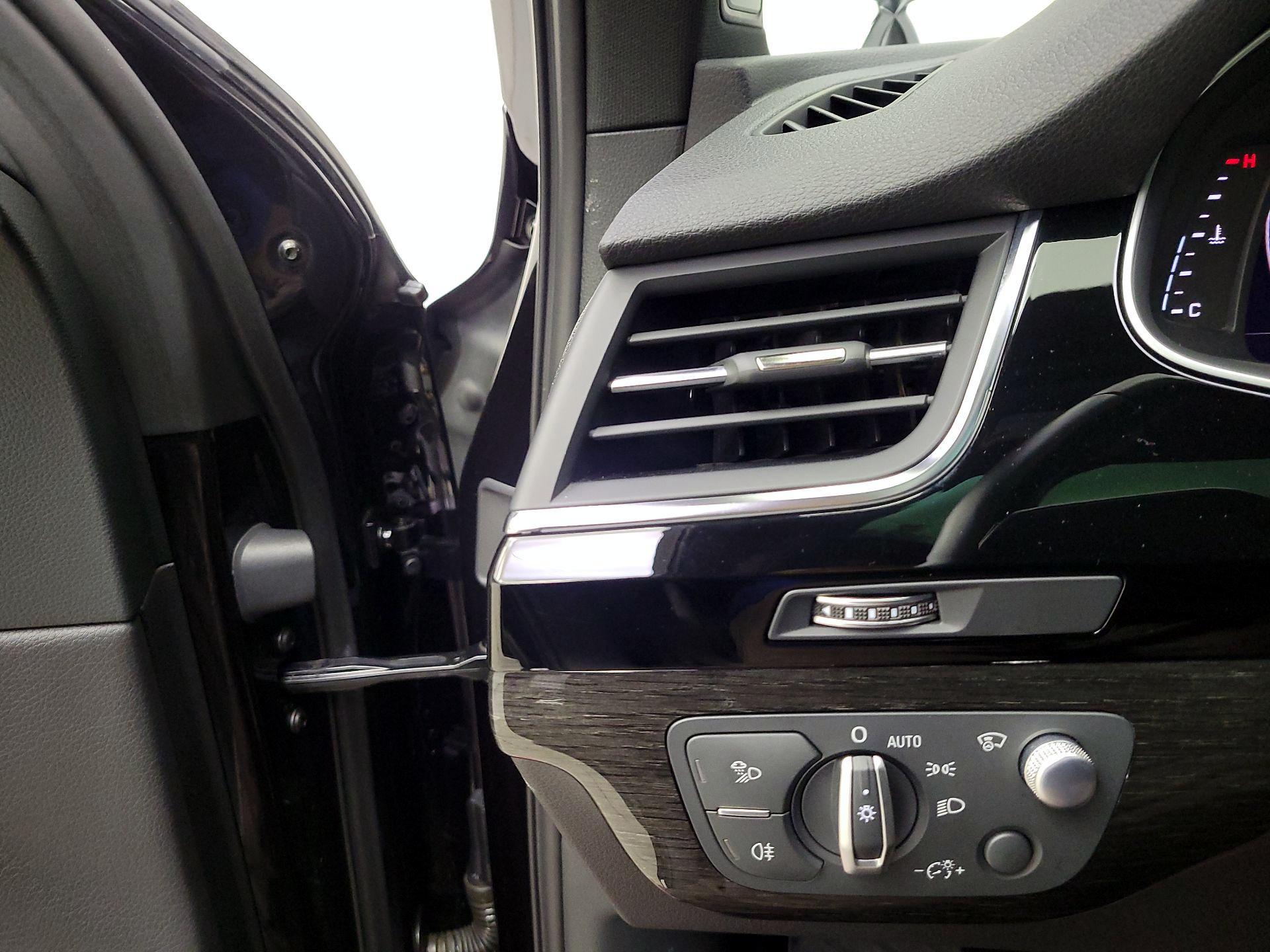 Thumbnail: 2019 Audi Q7 - 13