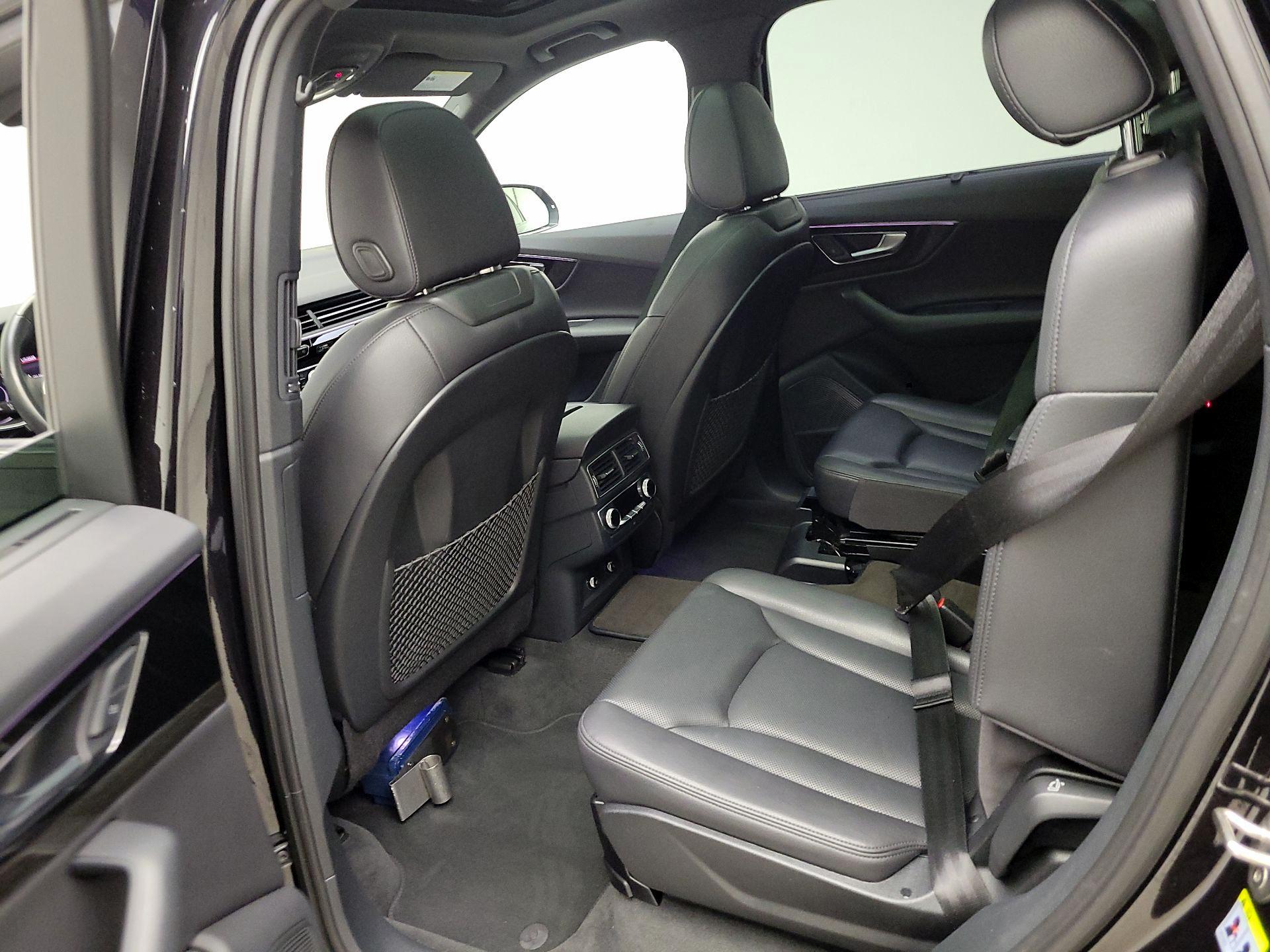 Thumbnail: 2019 Audi Q7 - 19