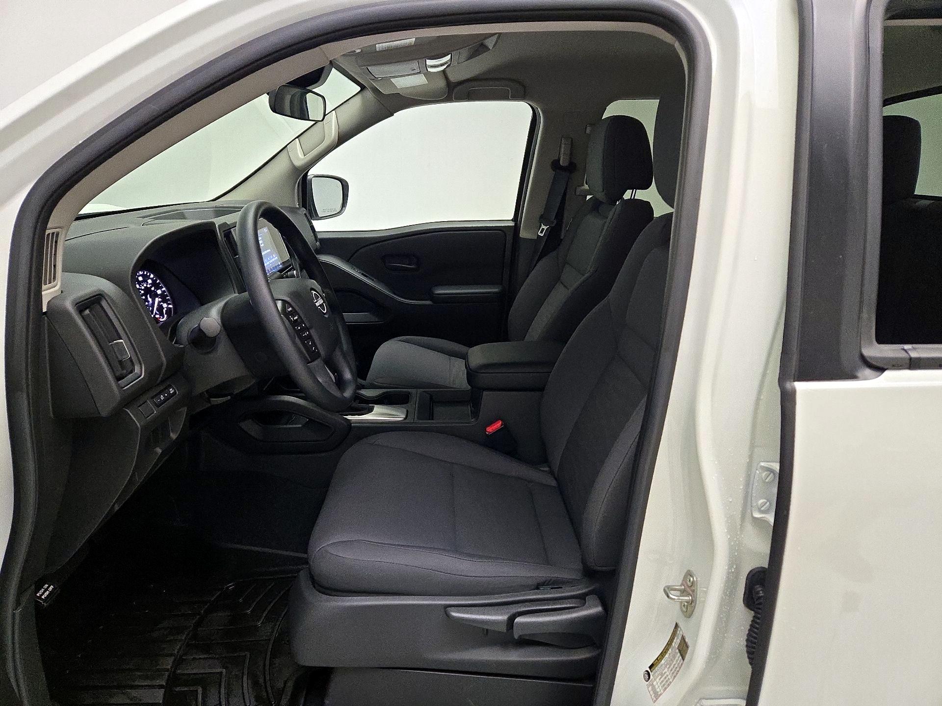 Thumbnail: 2025 Nissan Frontier - 11