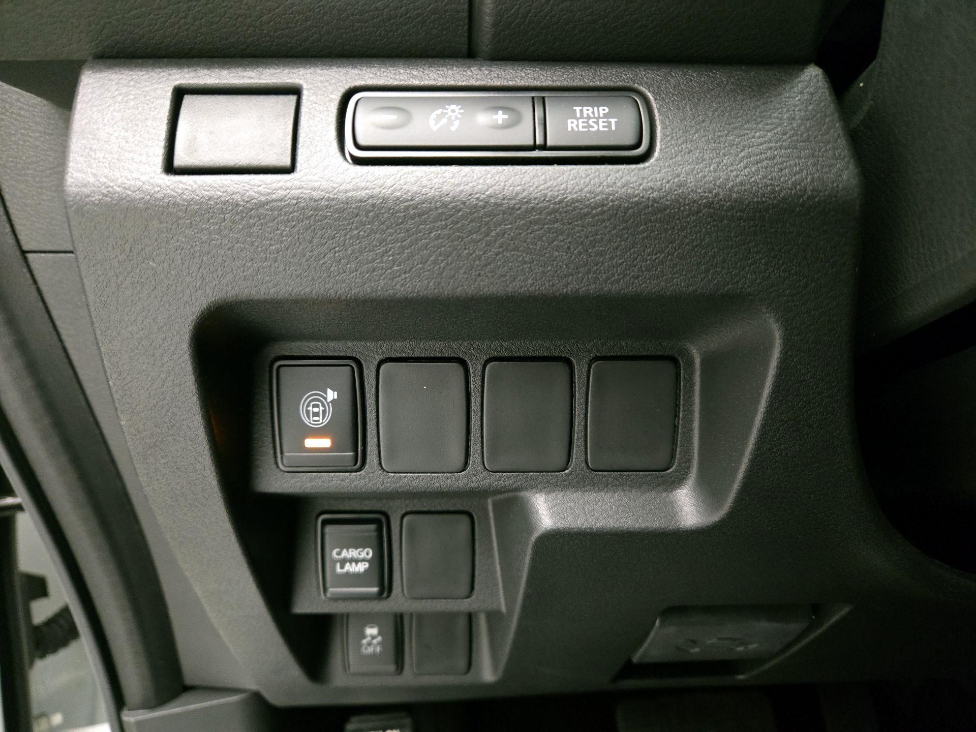 Thumbnail: 2025 Nissan Frontier - 13