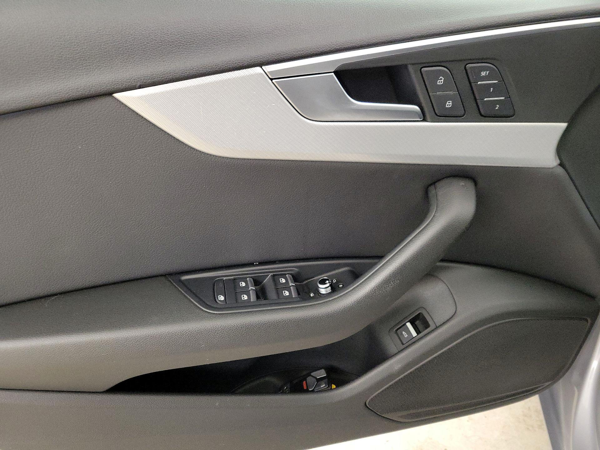 Thumbnail: 2017 Audi A4 - 12