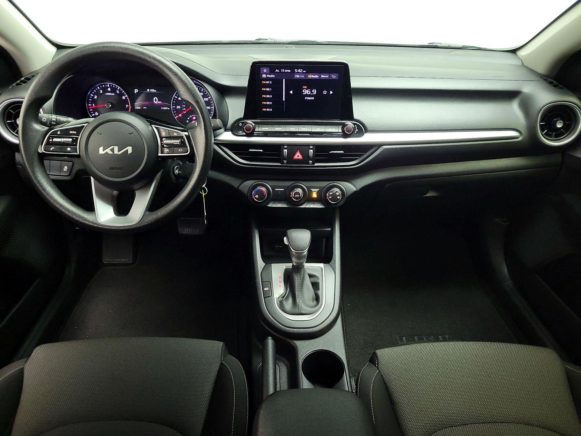 Thumbnail: 2024 Kia Forte - 9