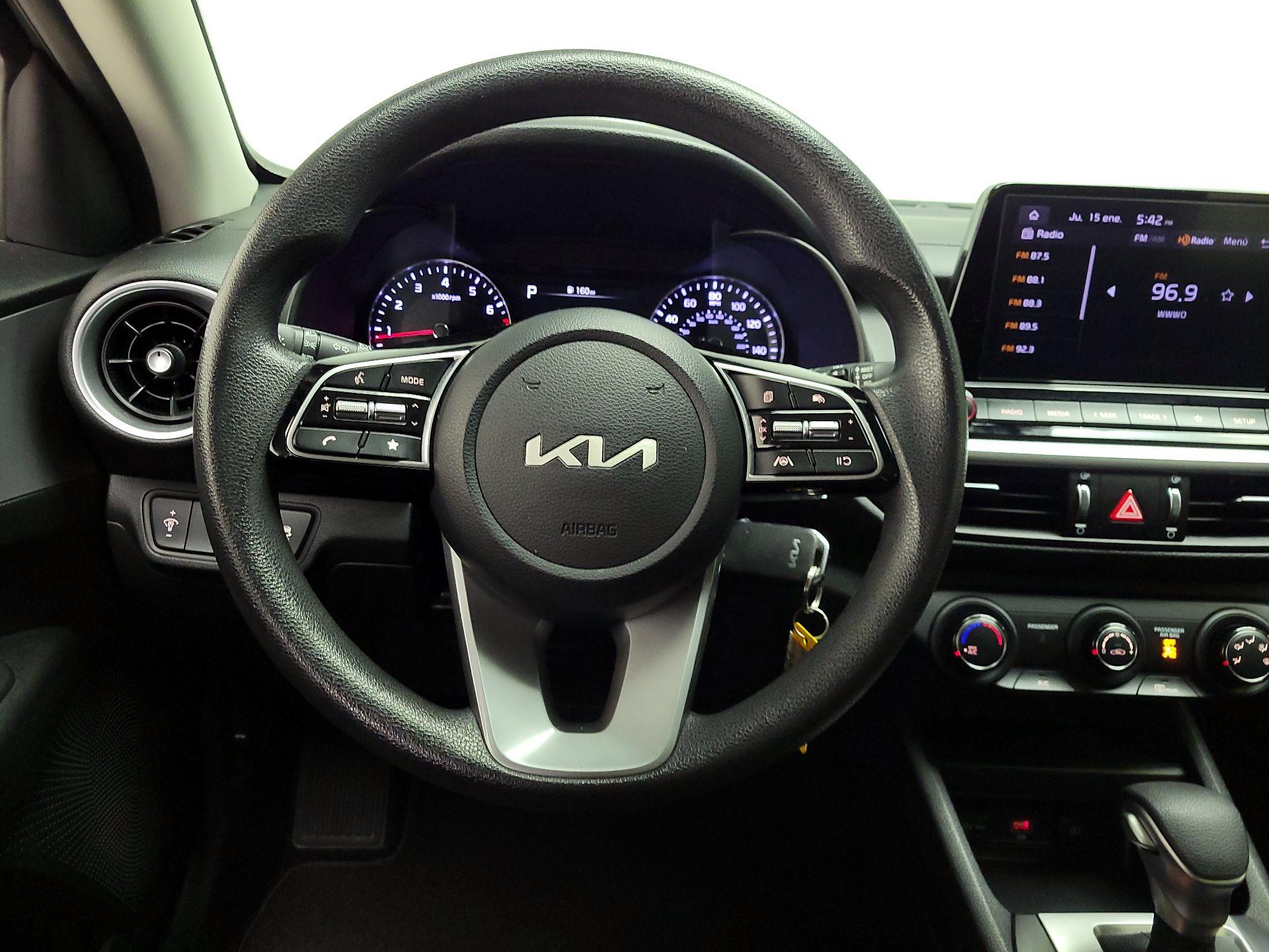 Thumbnail: 2024 Kia Forte - 10