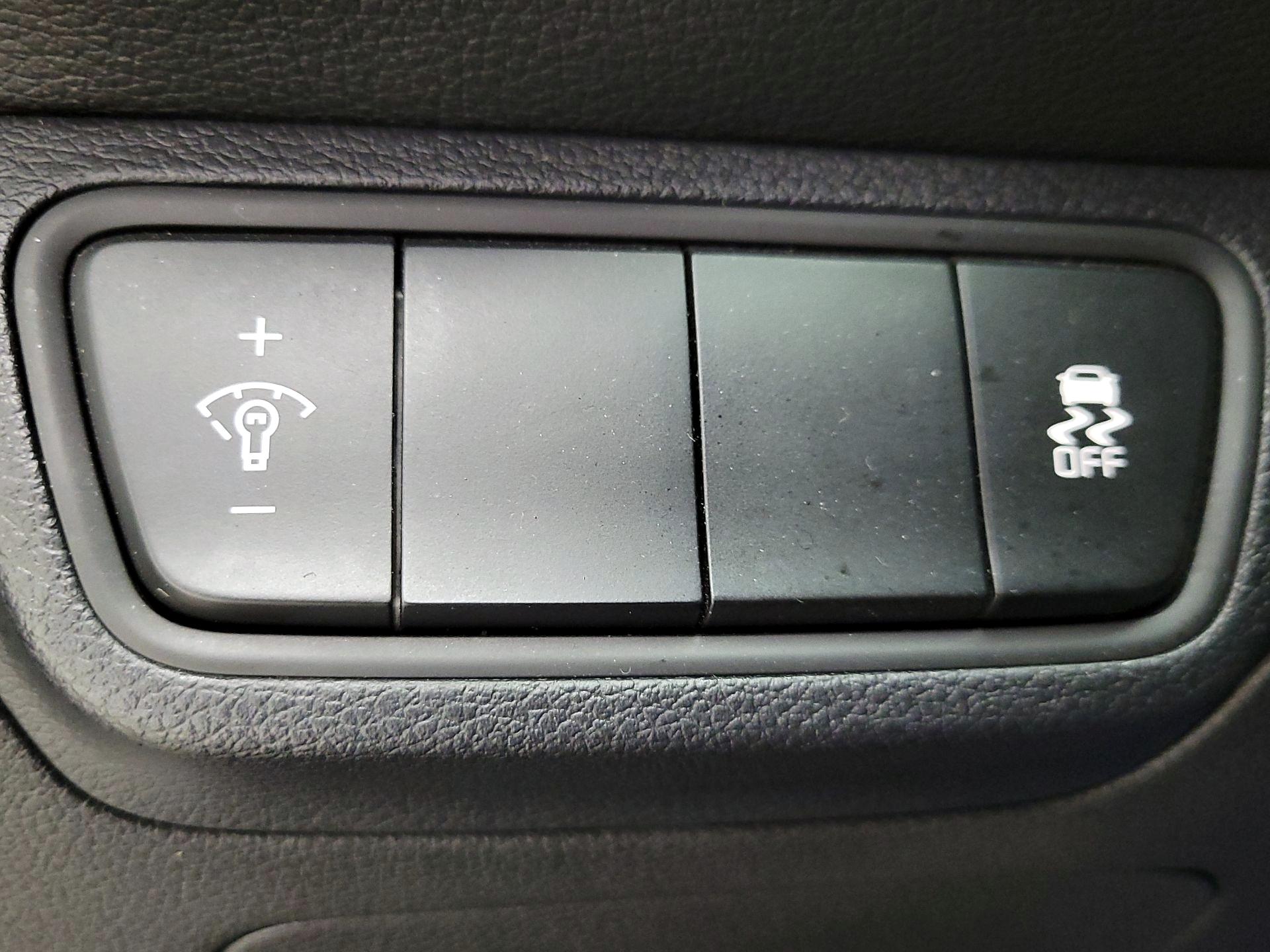 Thumbnail: 2024 Kia Forte - 13