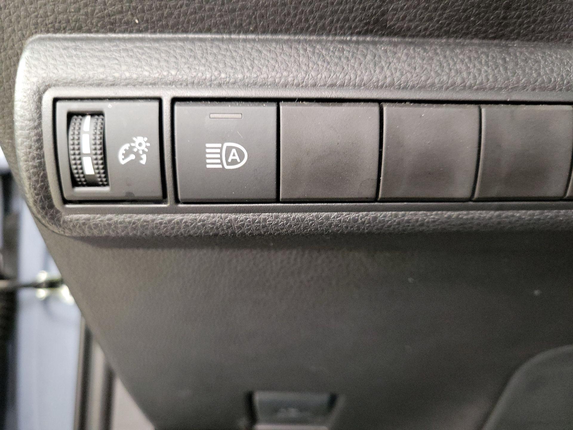 Thumbnail: 2025 Toyota Corolla - 13